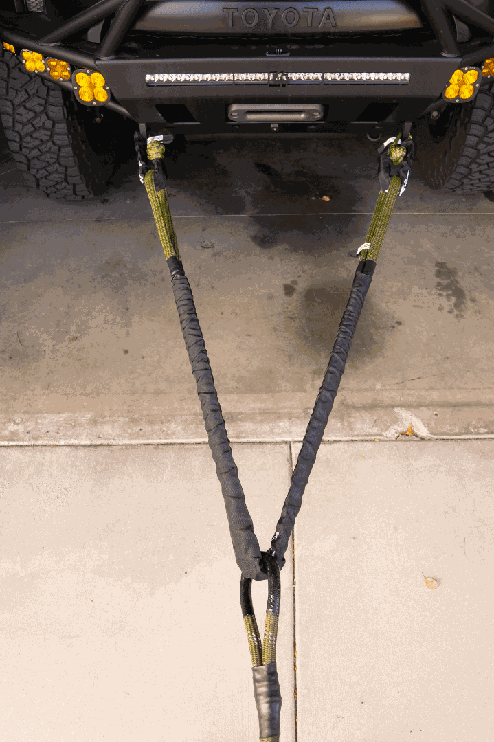 10' Static Bridle attached to a vehicle, providing balanced and controlled recovery with dual-point anchor system.