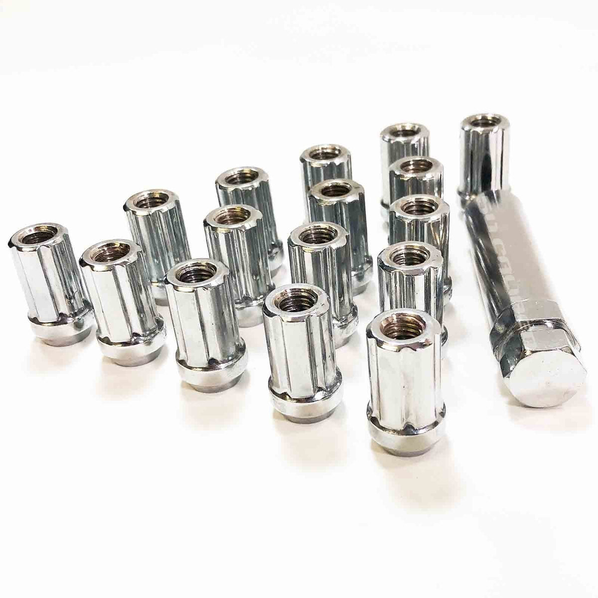 Chrome Locking Lug Nuts - 16 Pack