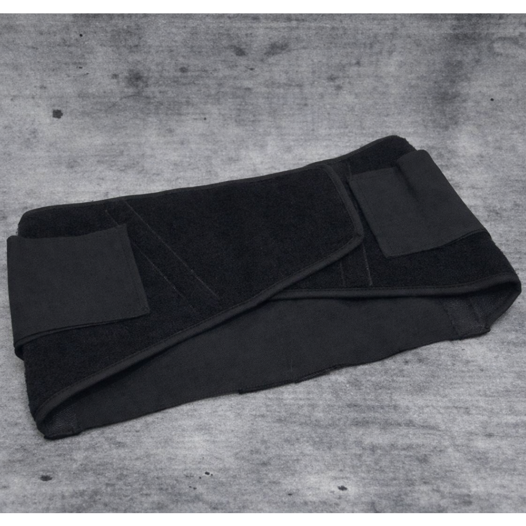 Clearance kidney belt with minor wear, providing lower back support for racing and riding.