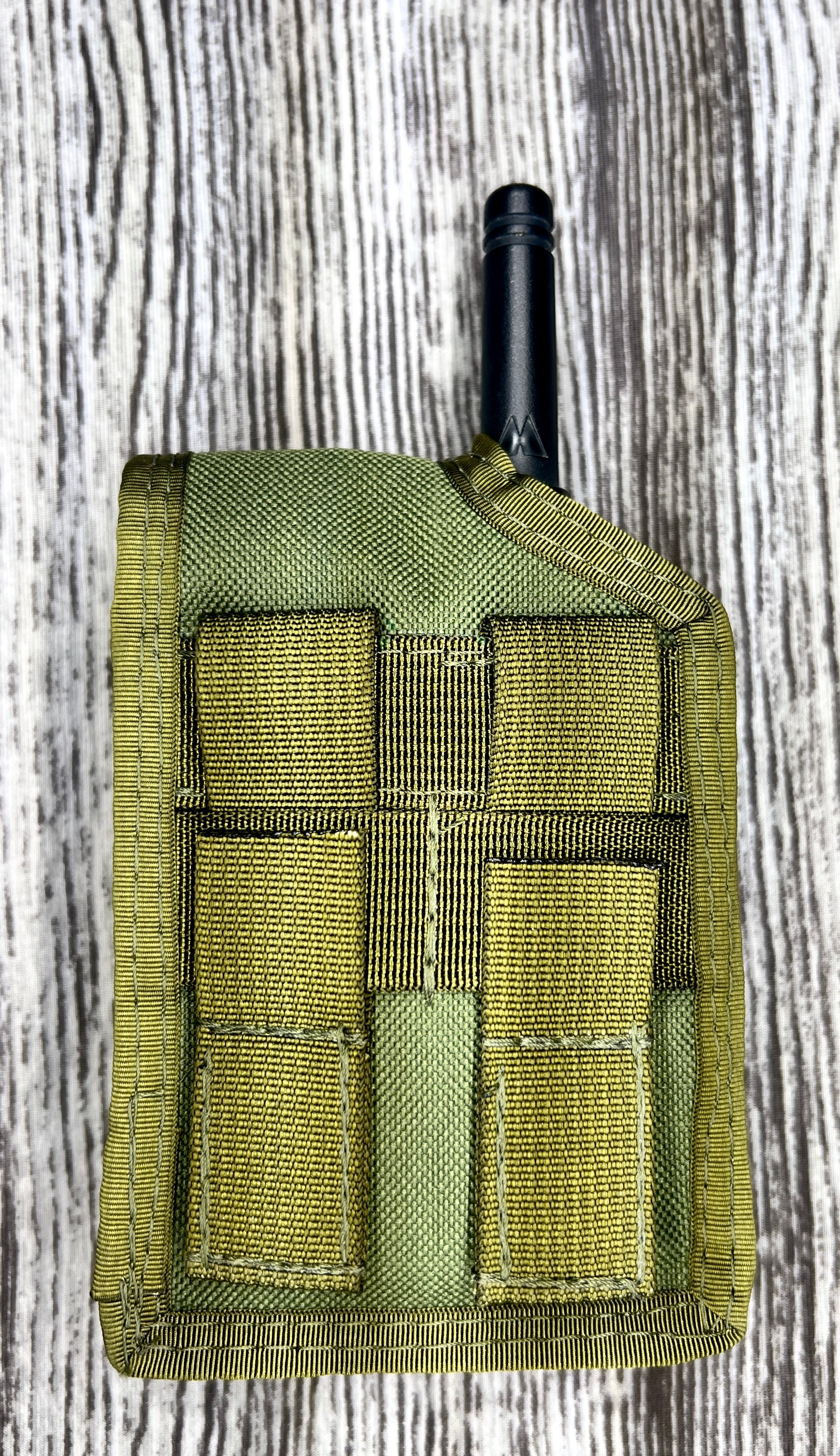 Radio FRS / GPS MOLLE de bolsillo