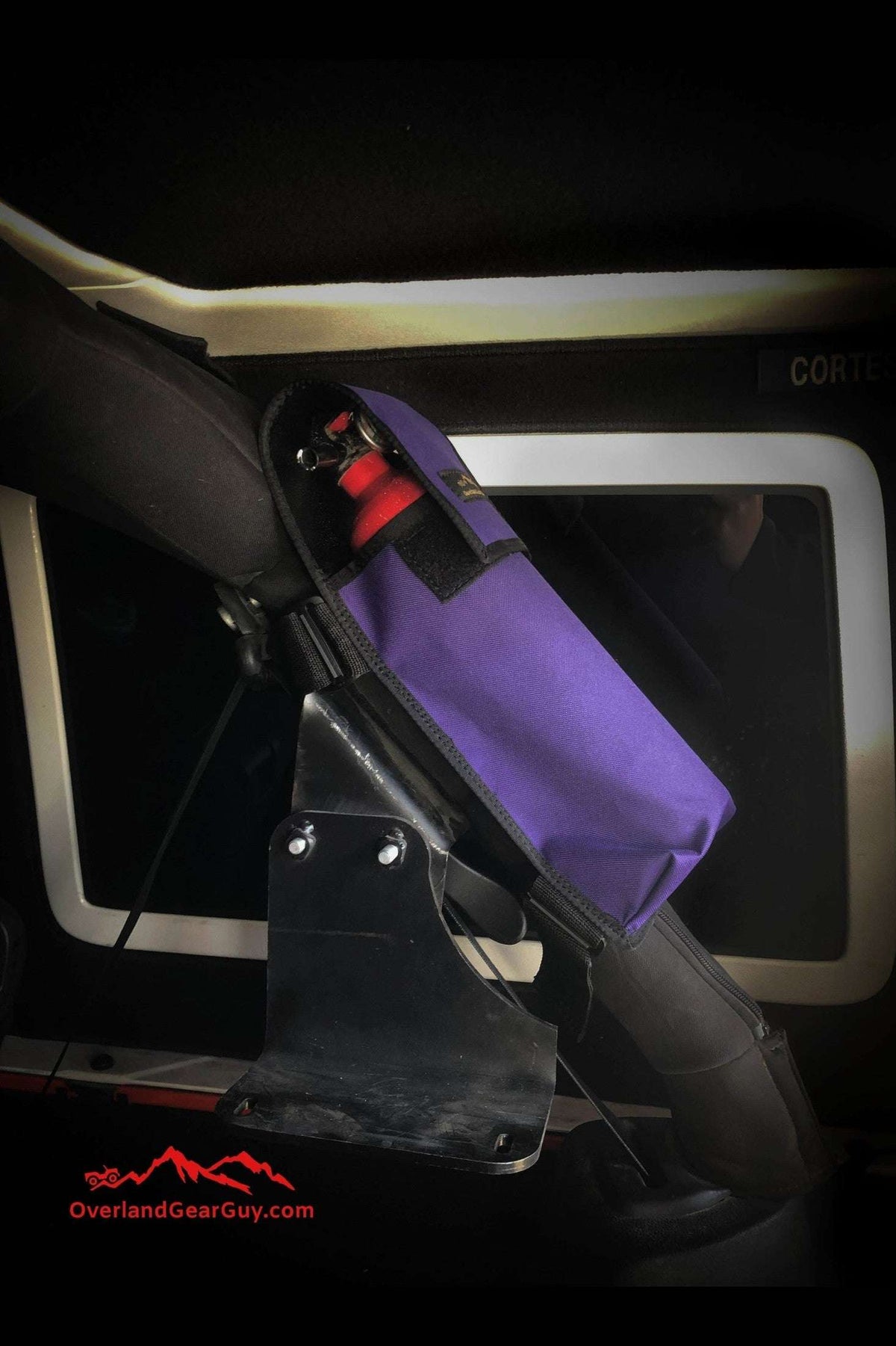 Heavy-Duty Jeep Fire Extinguisher Pouch Roll Bar for Secure Off-Road Travel