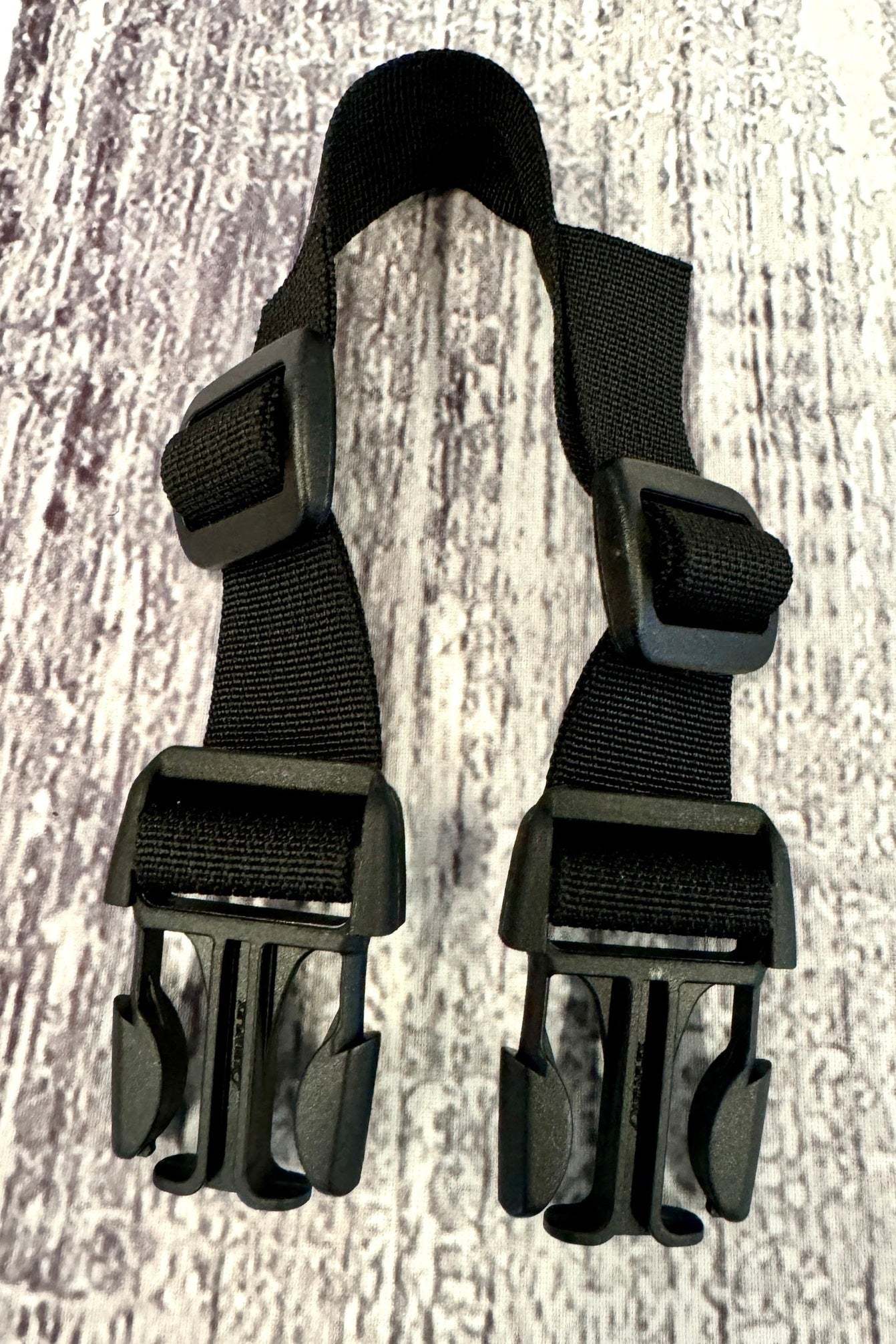 Black adjustable headrest replacement strap with plastic buckles for seat organizers and bags