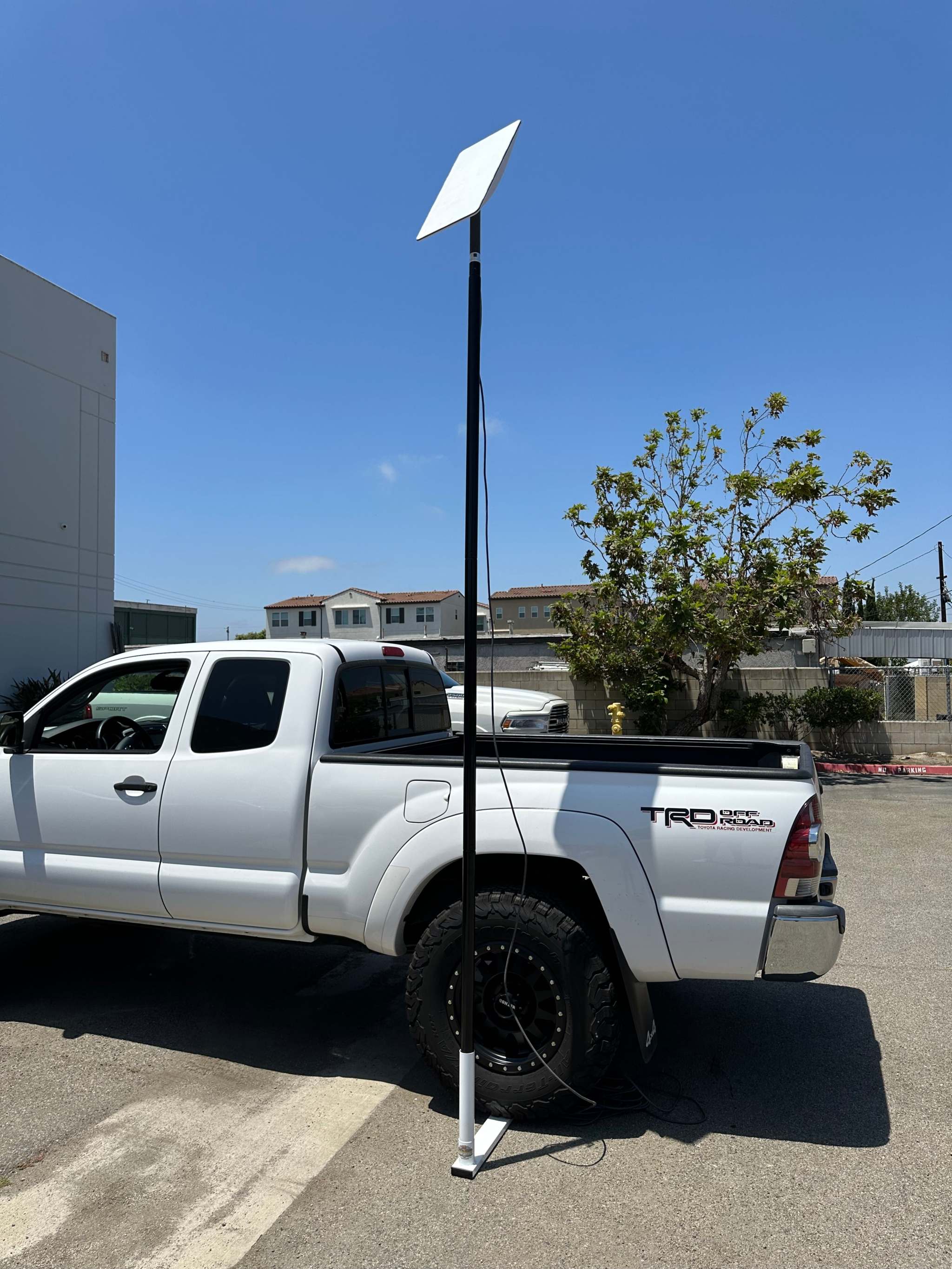 Starlink MINI Kit - Universal Steel Pole System for Easy Installation