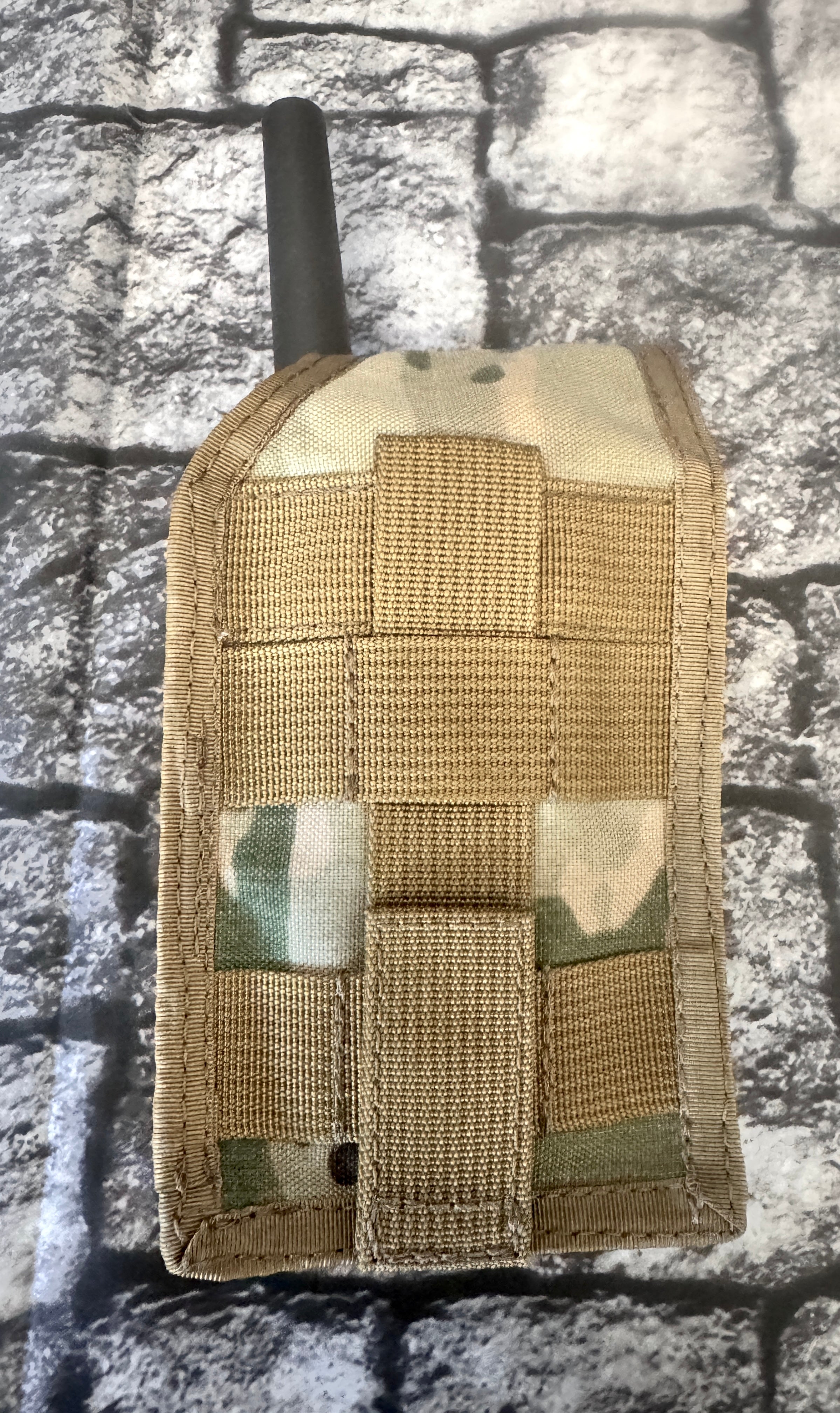 Radio FRS / GPS MOLLE de bolsillo