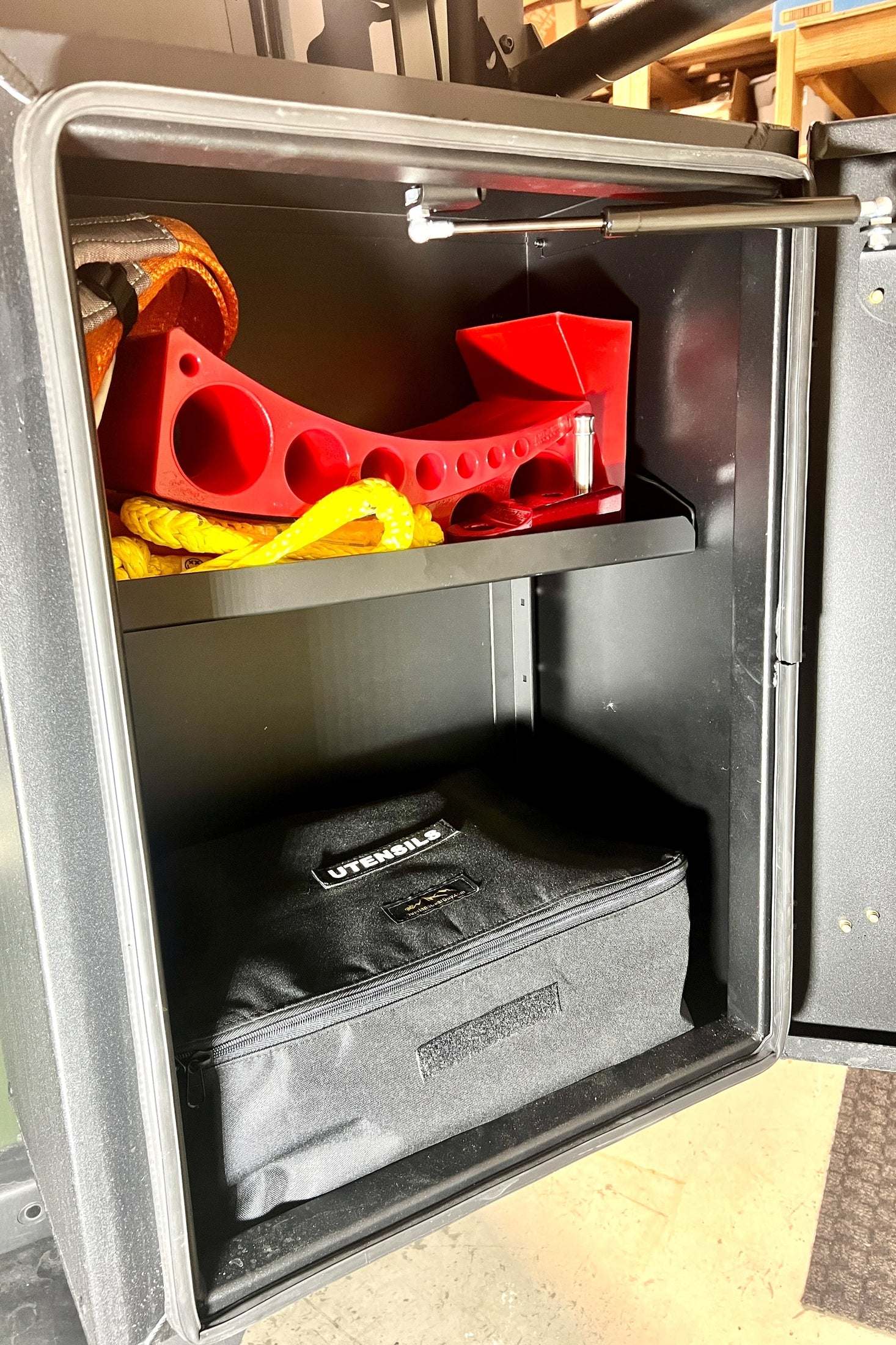 EXPEDITION BOX-LARGE Divider Storage Bags