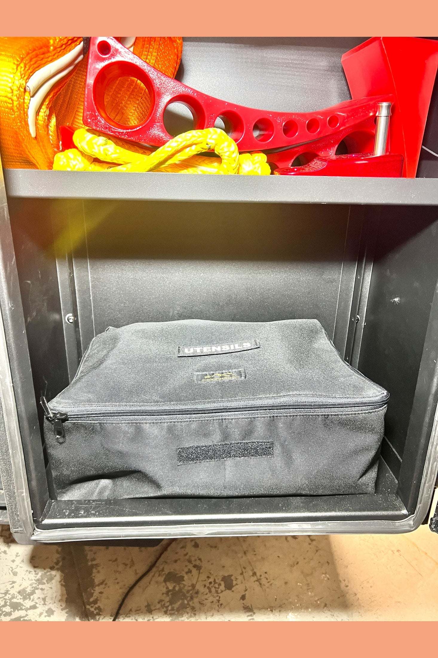 EXPEDITION BOX-LARGE Divider Storage Bags