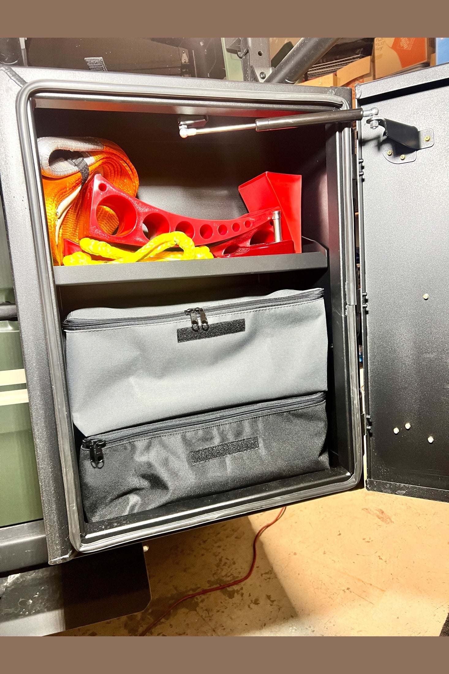 EXPEDITION BOX-LARGE Divider Storage Bags