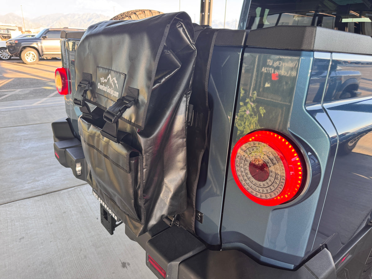 Bolsa de basura para portón trasero Gladiator - Tacoma - Ram - Rivian - QuarterMaster