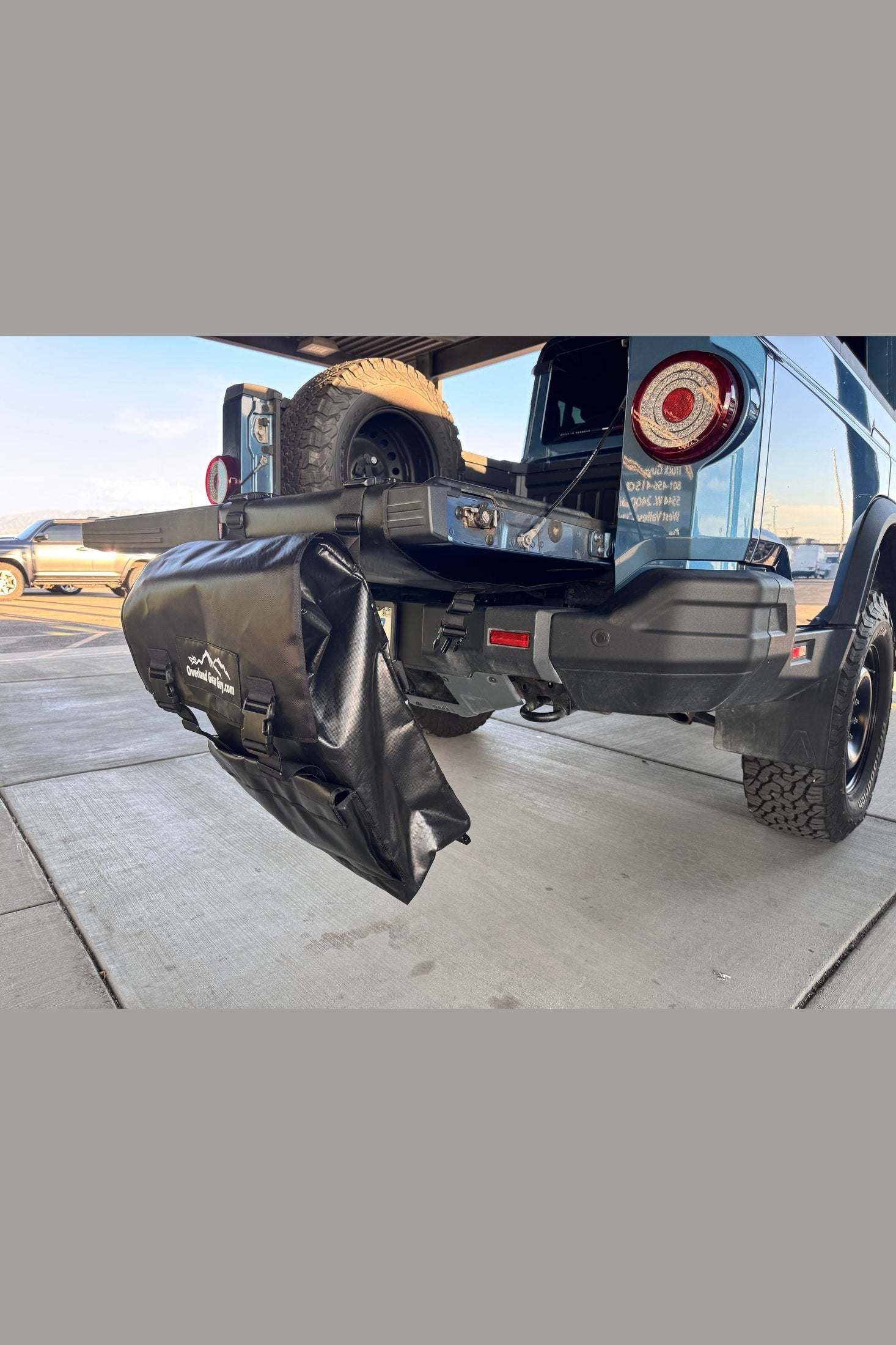 Tailgate Trash Bag Gladiator - Tacoma - Ram - Rivian -QuarterMaster