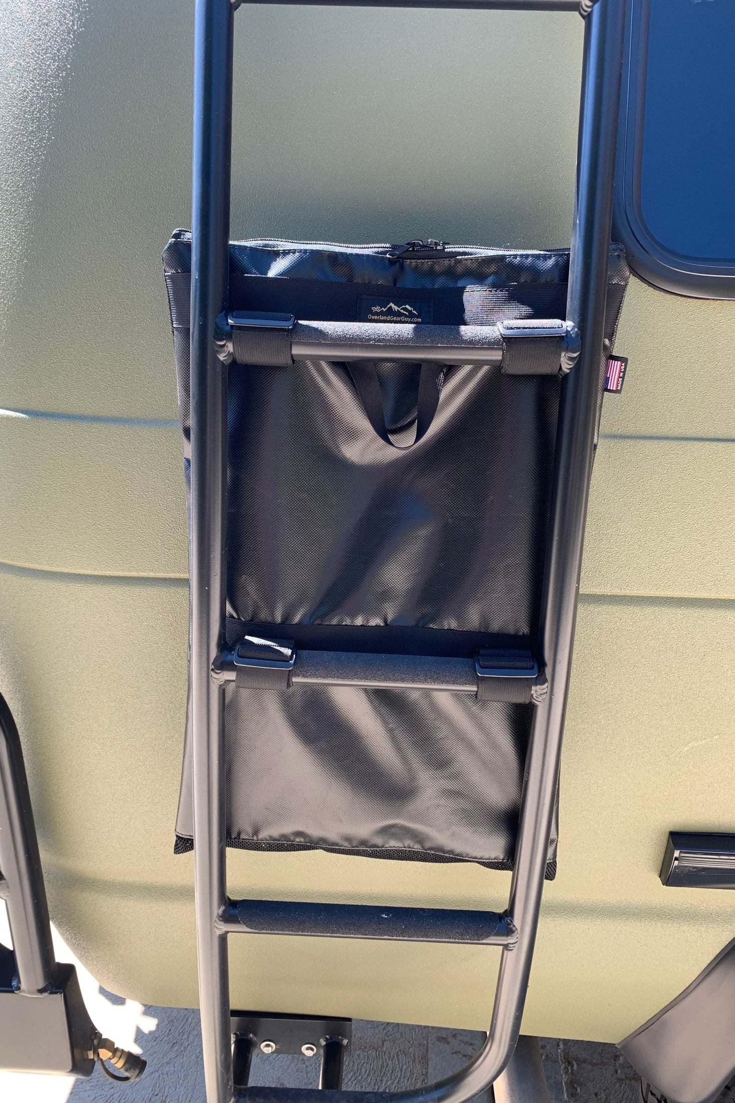 INEOS Grenadier  Ladder Trash Bag - 24 inch