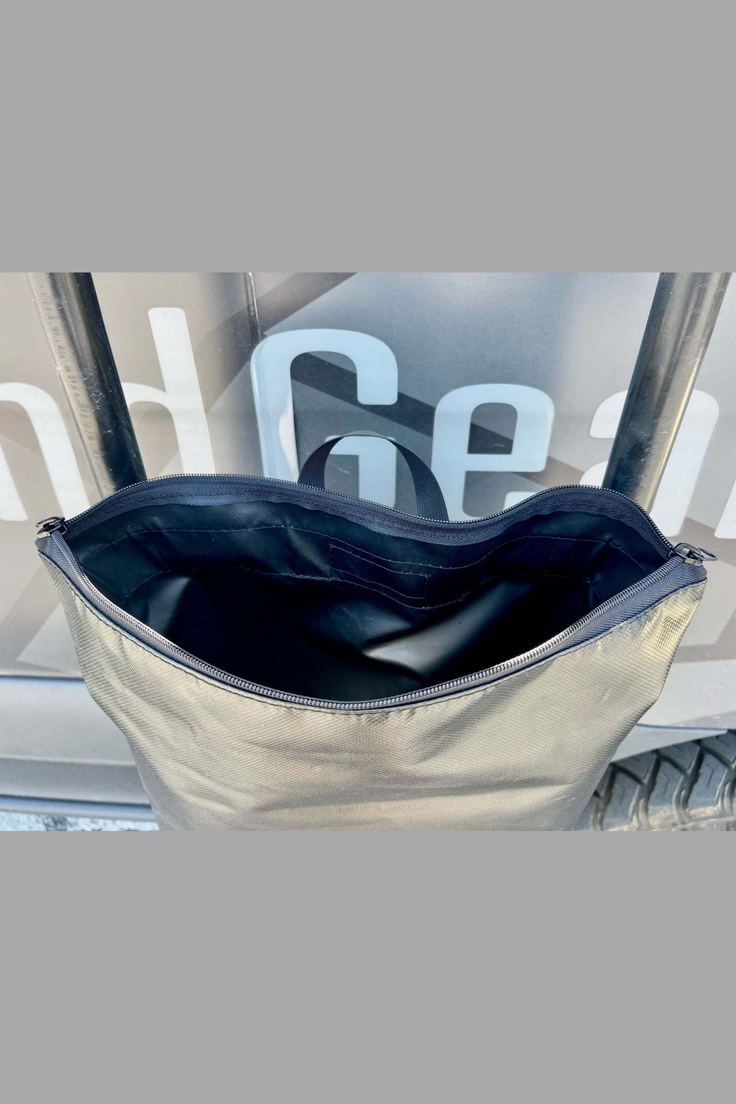 INEOS Grenadier  Ladder Trash Bag - 24 inch