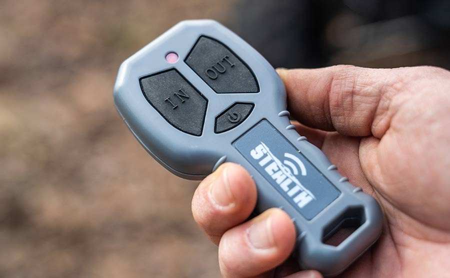 Stealth 4,500 LB 12V Electric Winch - Synthetic Rope | Top Quality