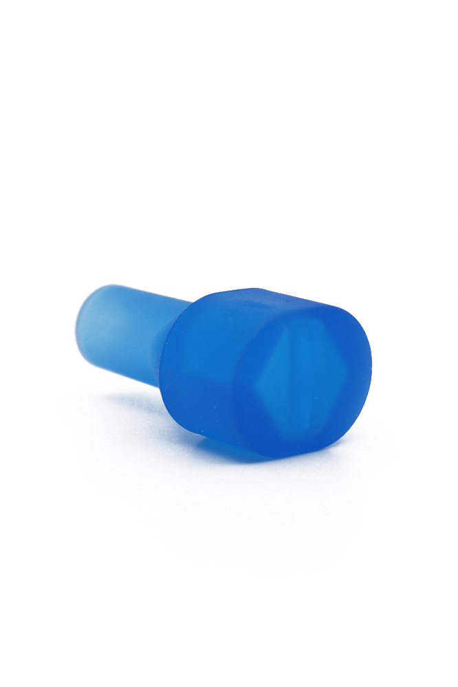 Camelbak Big Bite Valve, blue silicone valve for hands-free hydration, compatible with Camelbak reservoirs.