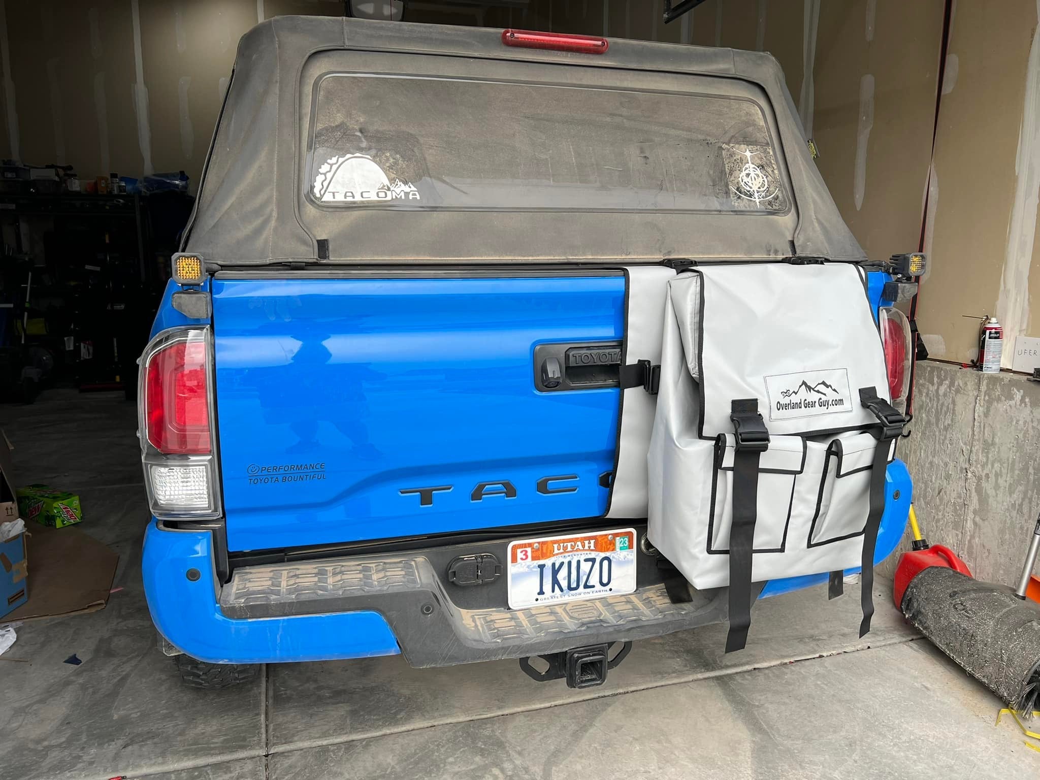 Truck Tailgate Trash / Storage Bag