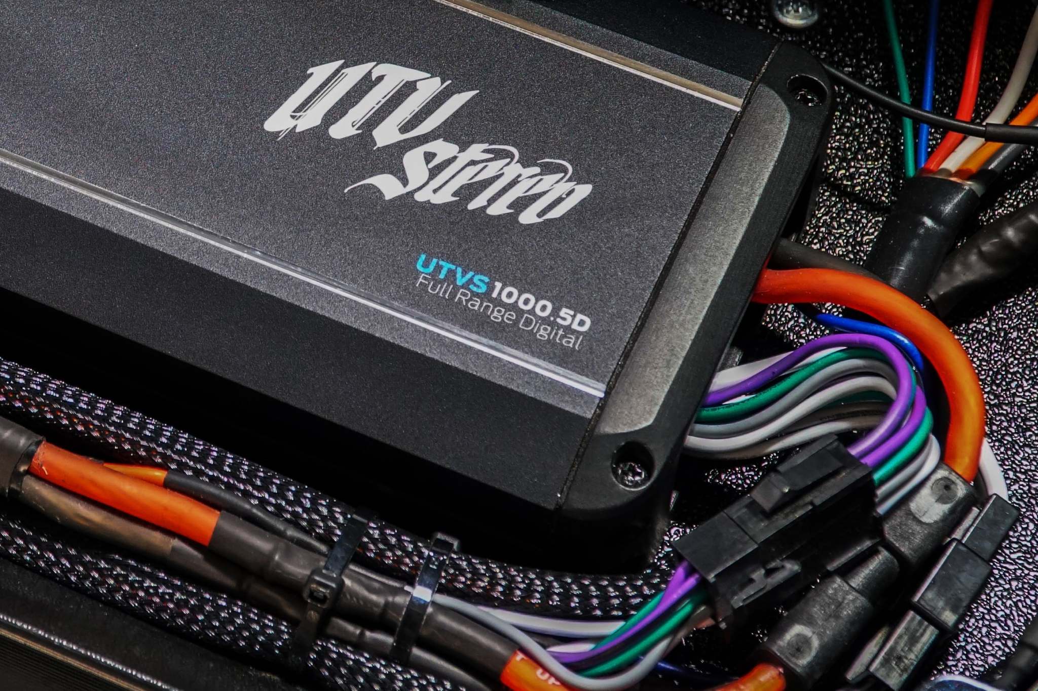 UTV Stereo Signature Series Amplifier - 1000W 5-Channel Off-Road Audio