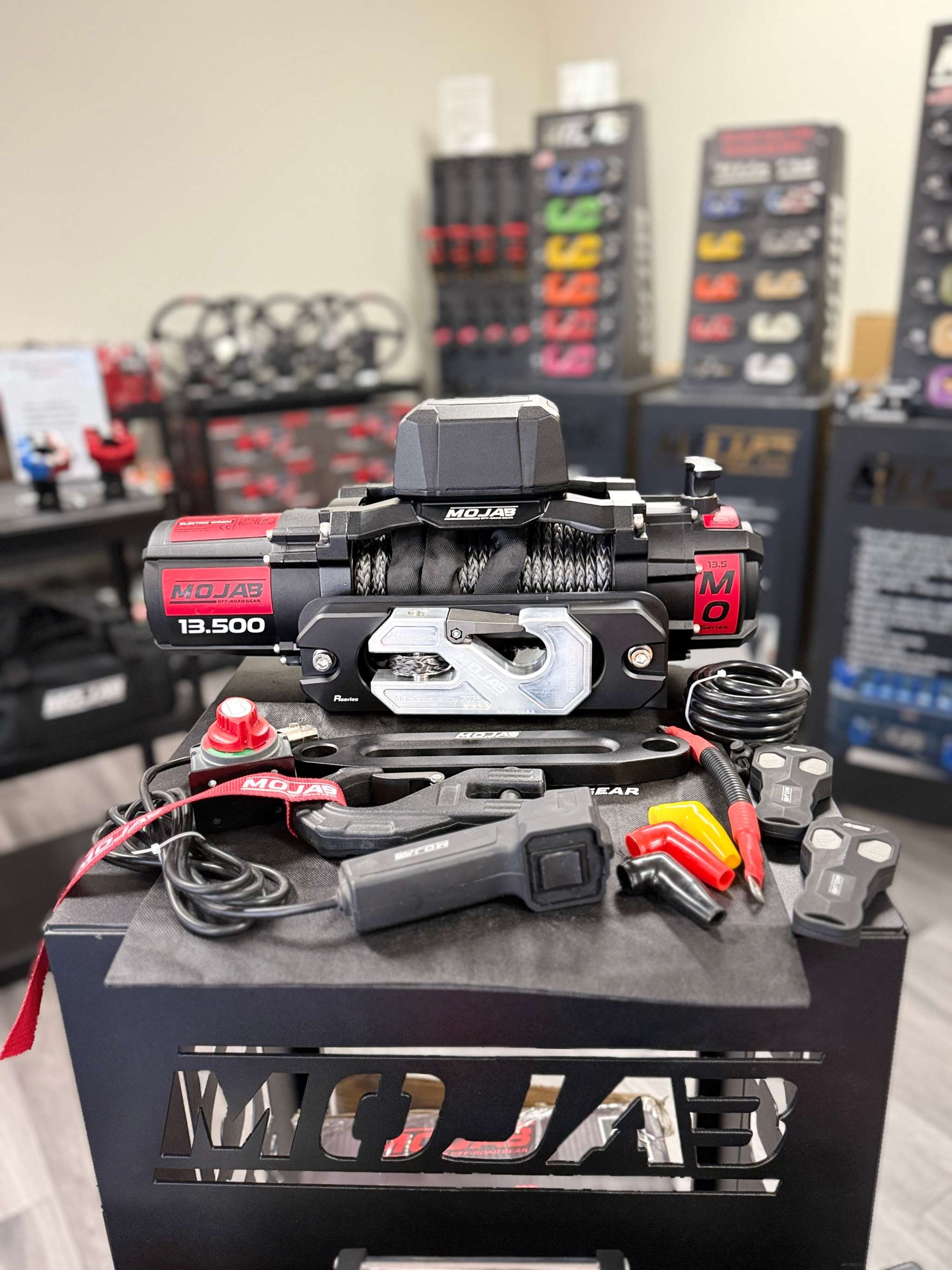 Electric Winch - 13,500 lb Capacity for Heavy Duty Recovery