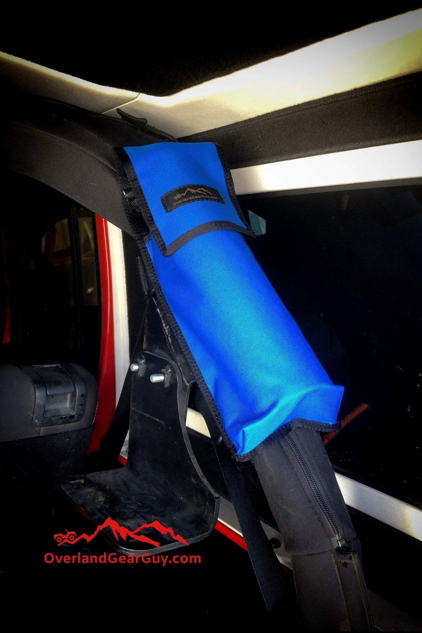 Heavy-Duty Jeep Fire Extinguisher Pouch Roll Bar for Secure Off-Road Travel
