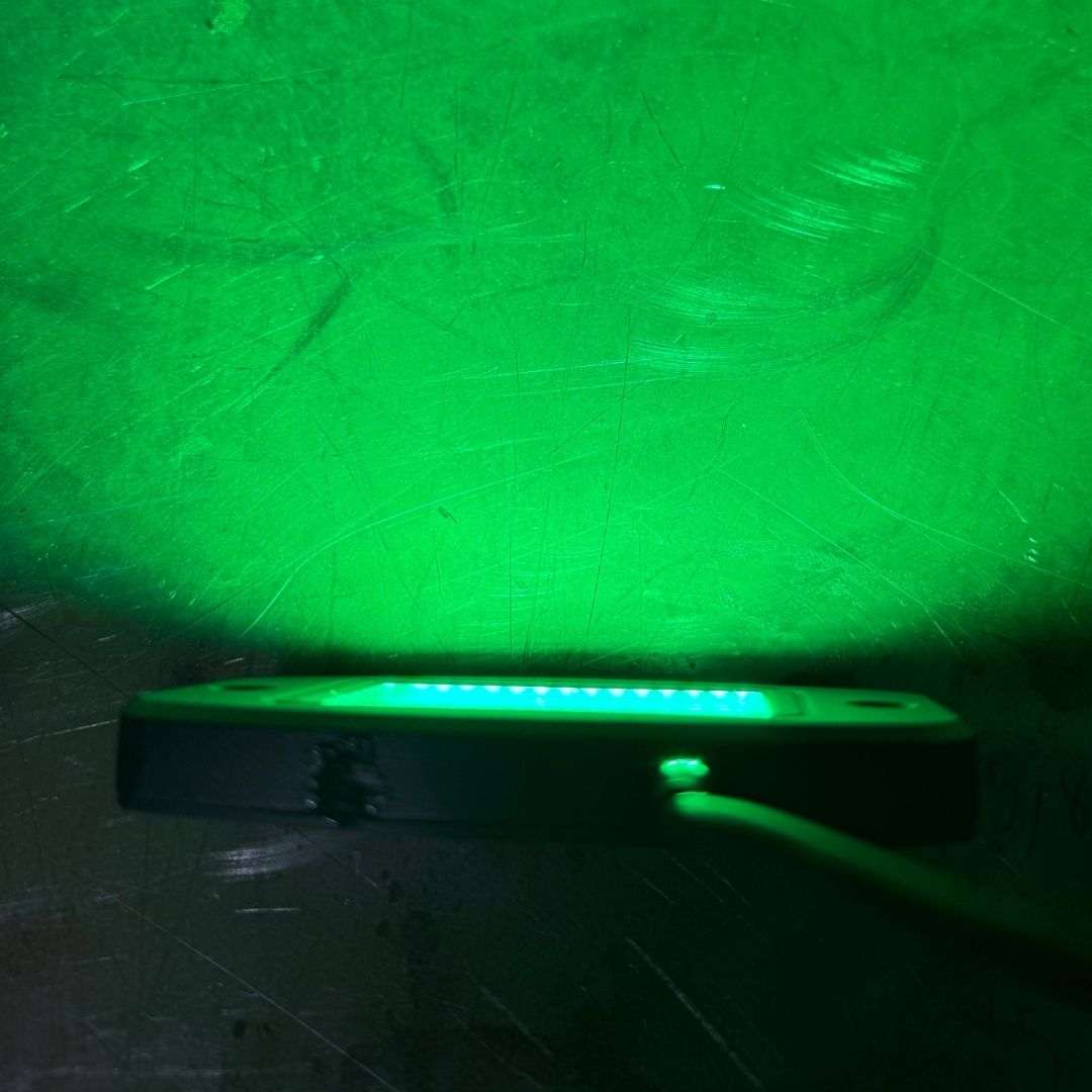 Flat Panel Chase Light