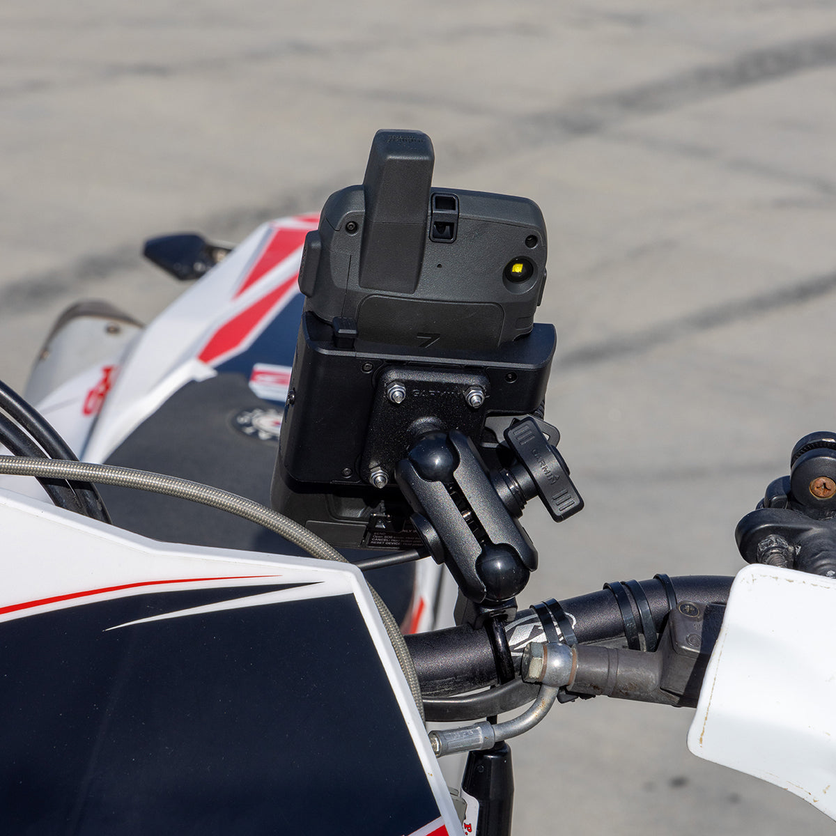 Garmin Motorcycle Mount Kit Back