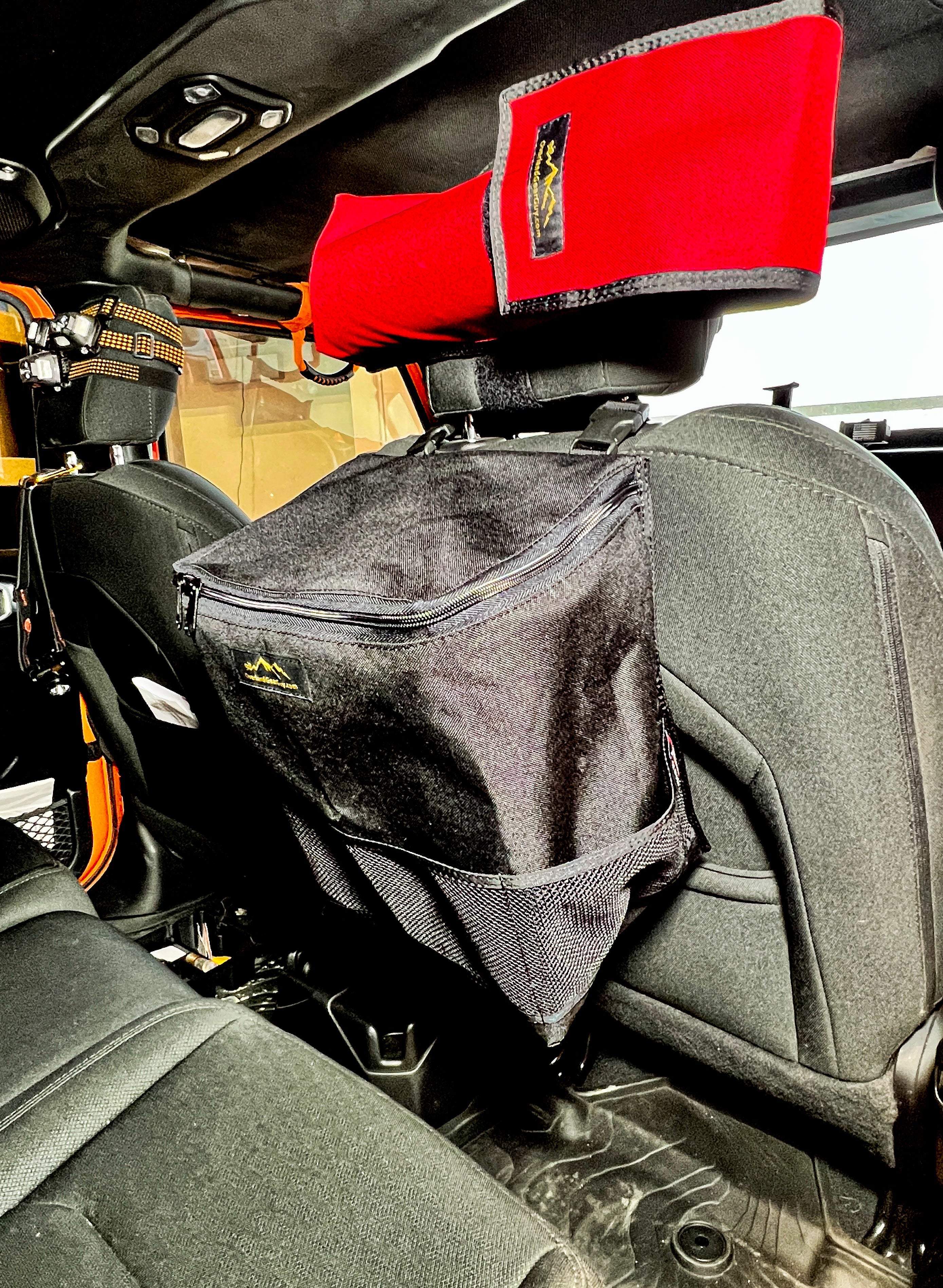 Medium Headrest Trash Bag for Clean and Organized Vehicles