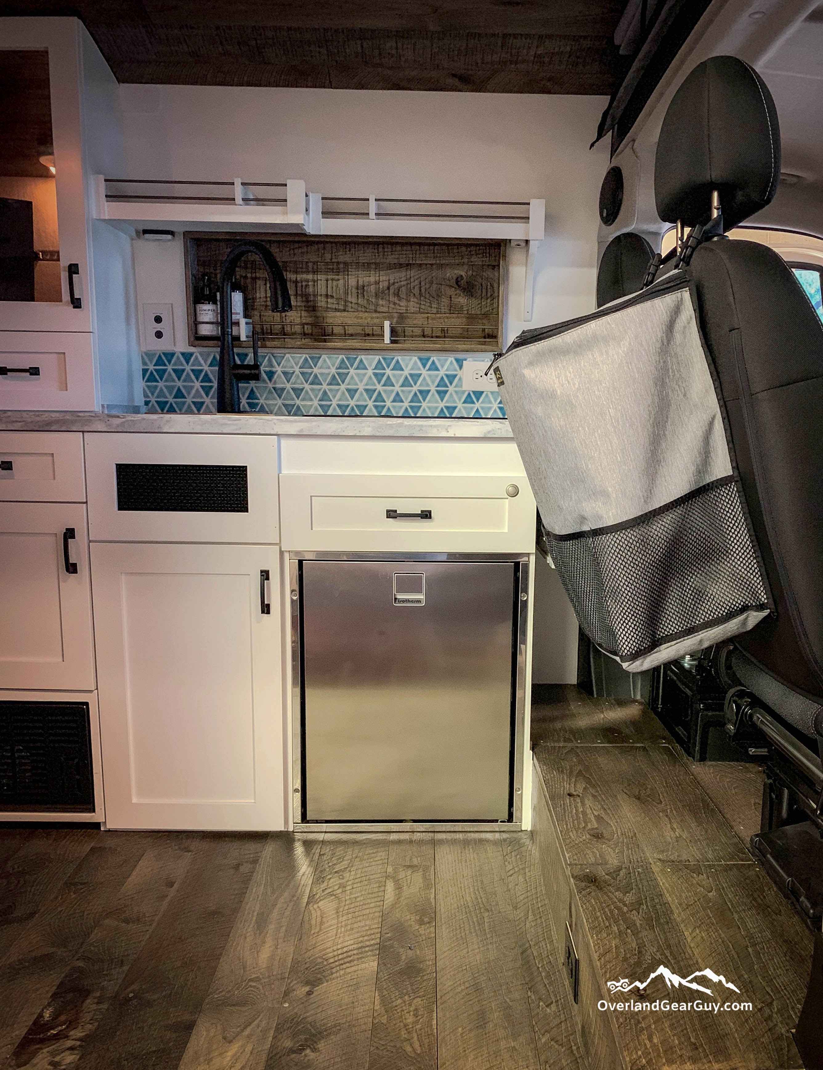 Enhance Vehicle Organization with Our Large Headrest Trash Bag