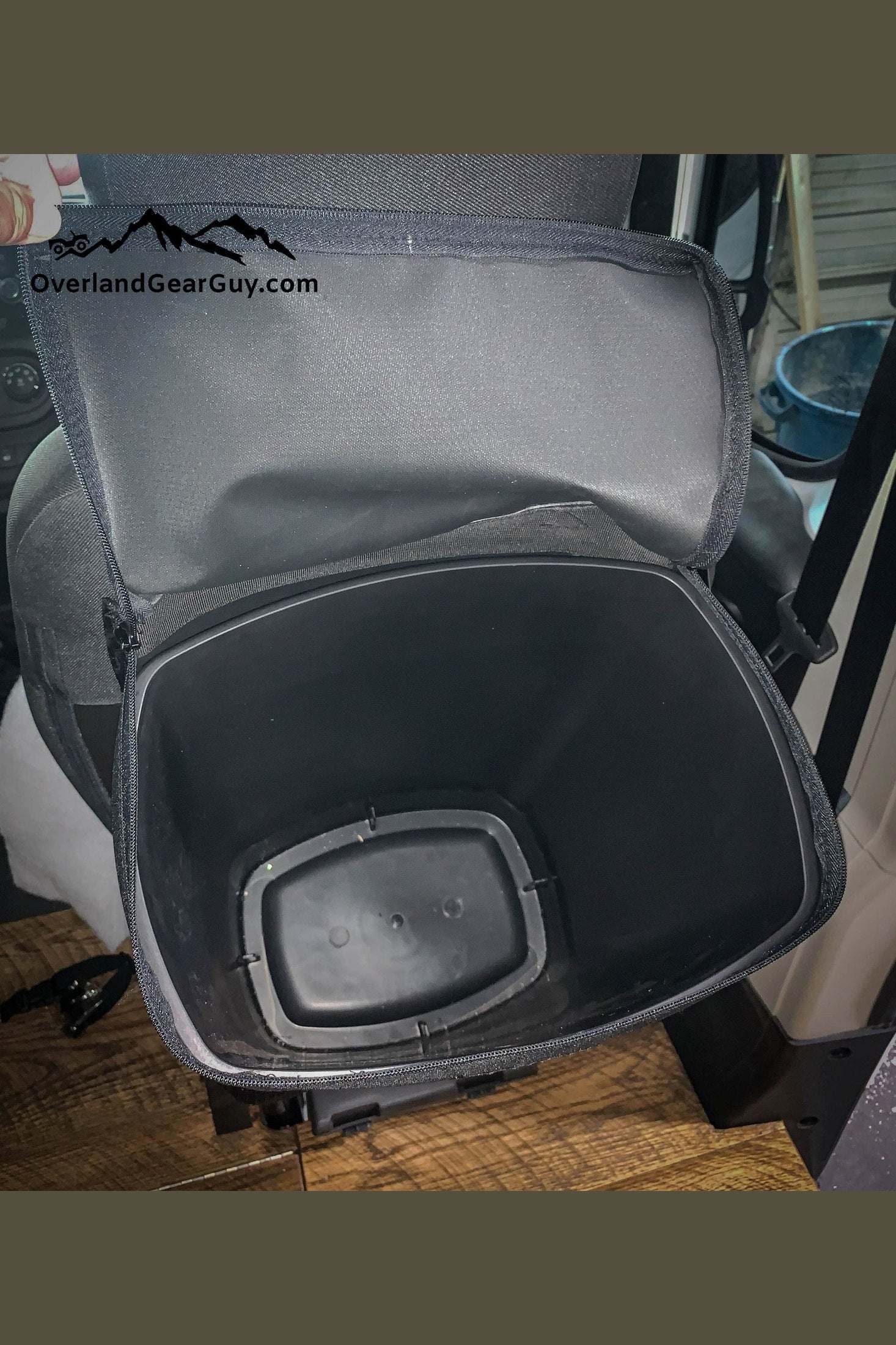 Medium Headrest Trash Bag for Clean and Organized Vehicles