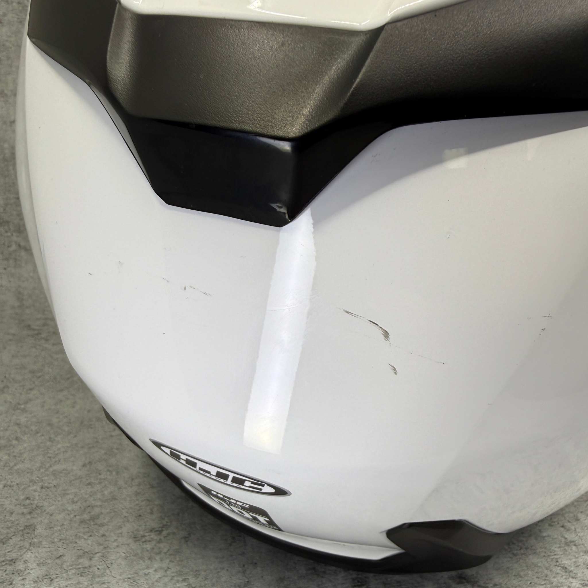 Clearance HJC i10 DOT Helmet - White - High Usage - PCI Race Radios