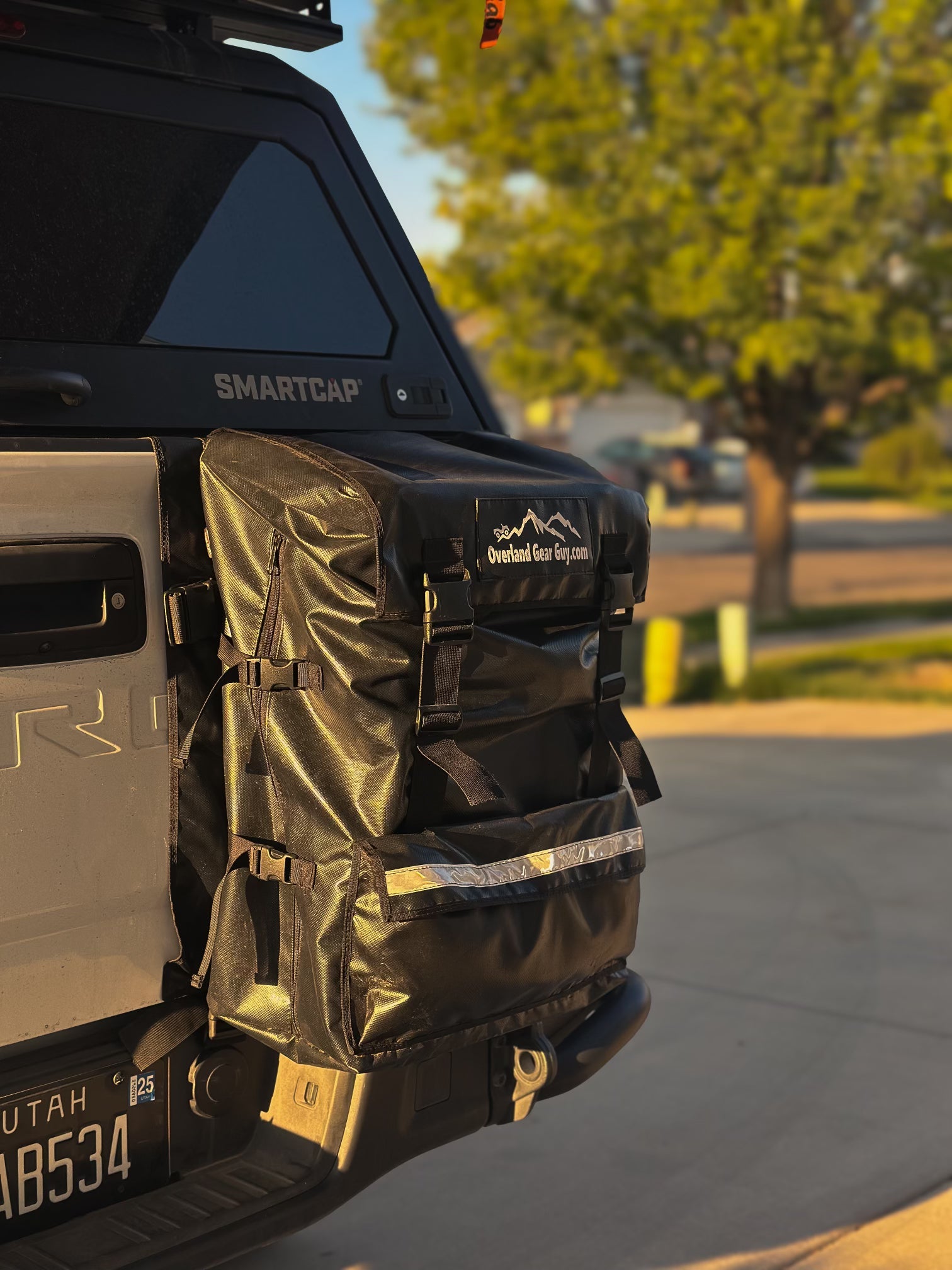 The Max Adventure Tailgate Trash Bag