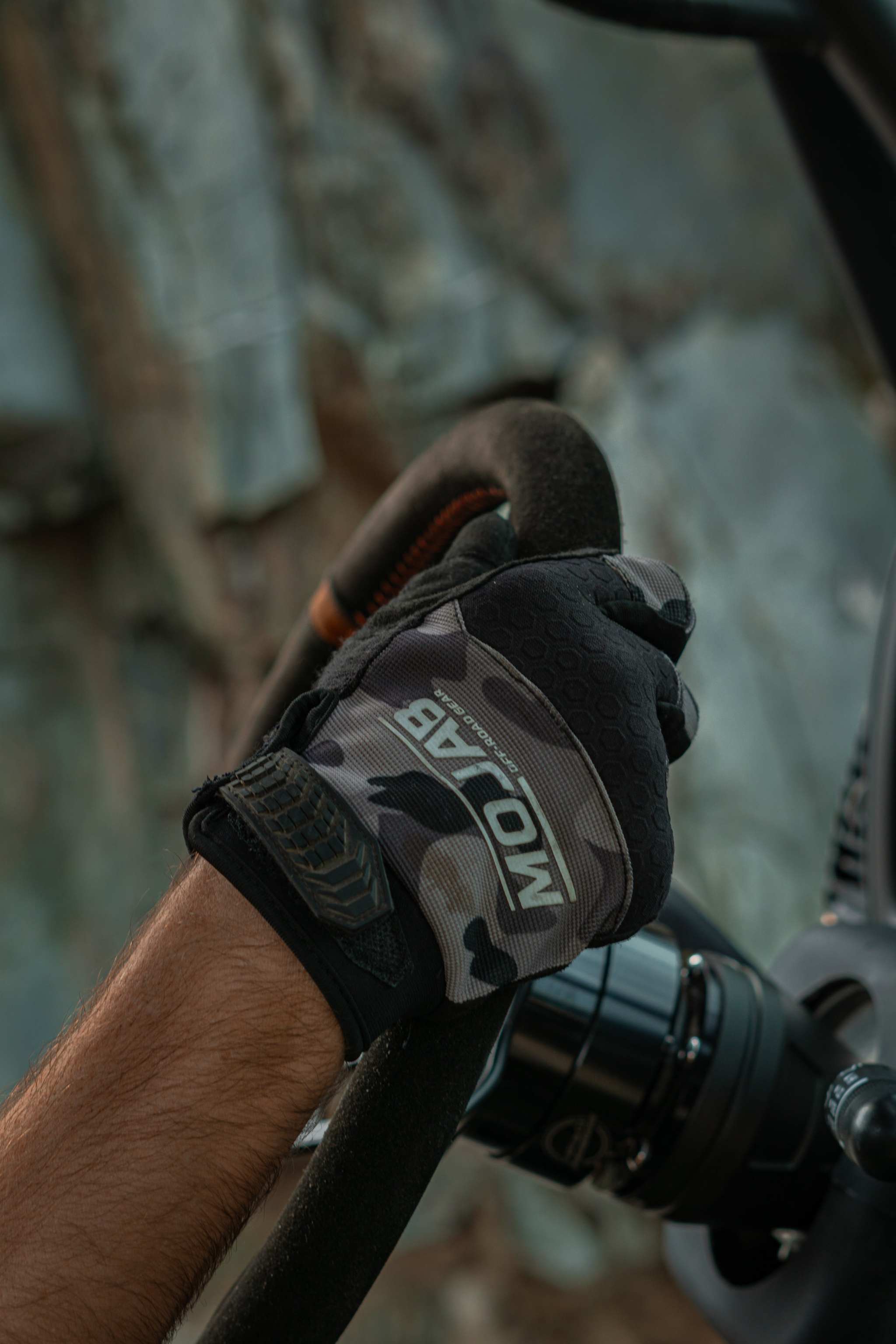 Camo Design Touchscreen Gloves - Durable Work & Driving Gloves