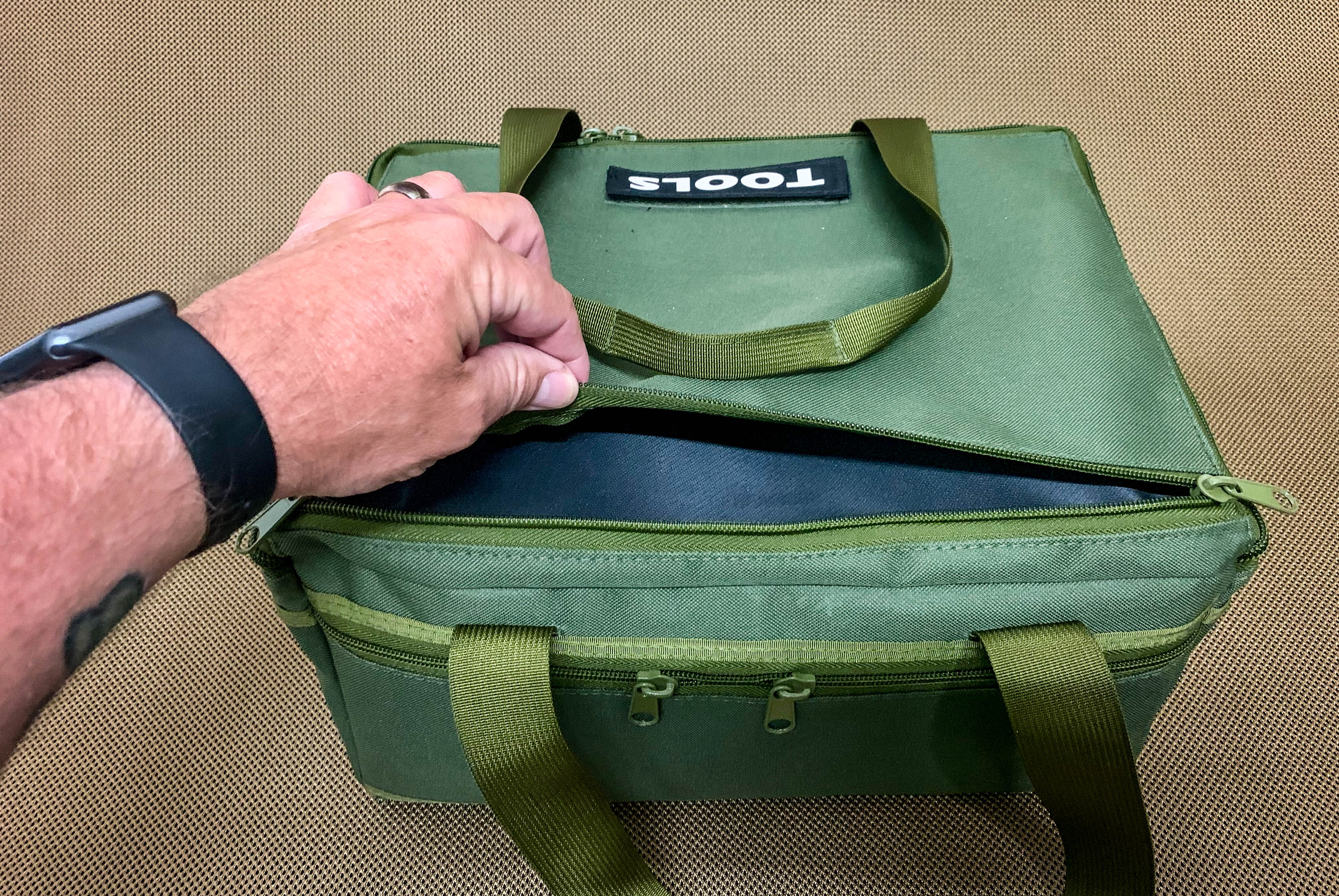 GPC Tool Bag: Ultimate Organizer for Mechanics, DIY Enthusiasts, and Adventurers