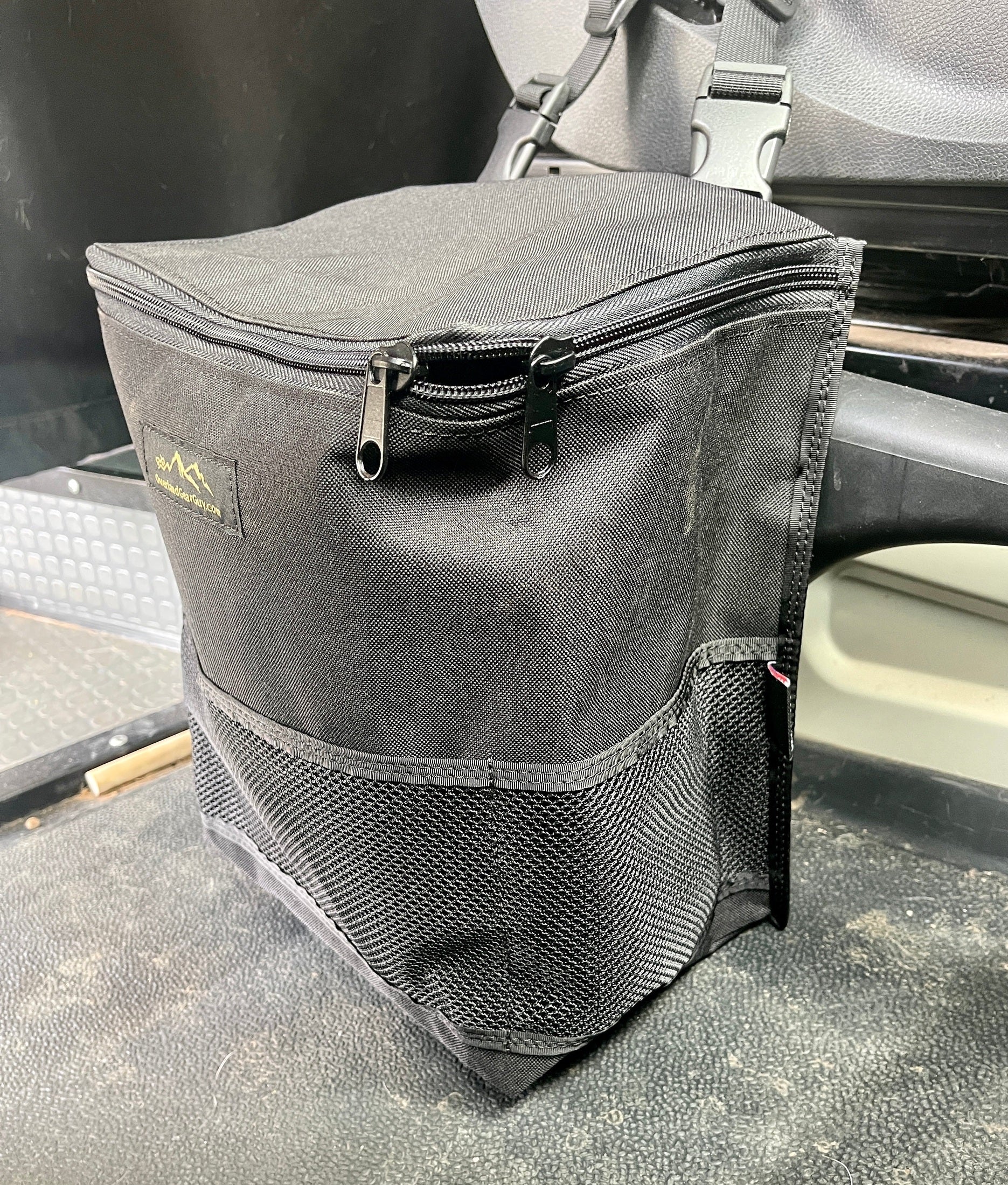 Revel Van Trash Bag Between the Seats . - Medium