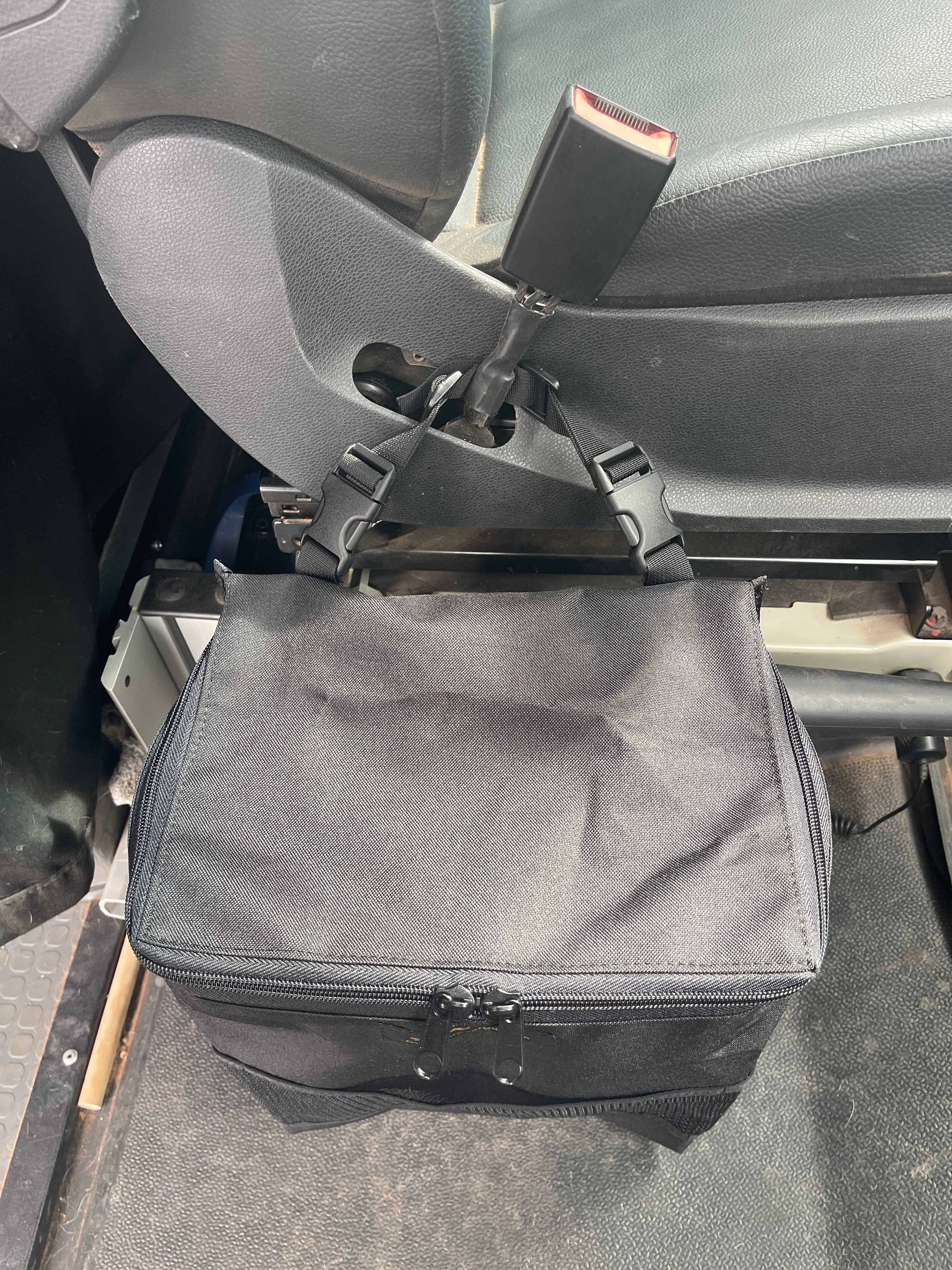 Revel Van Trash Bag (Between the Seats). - Medium