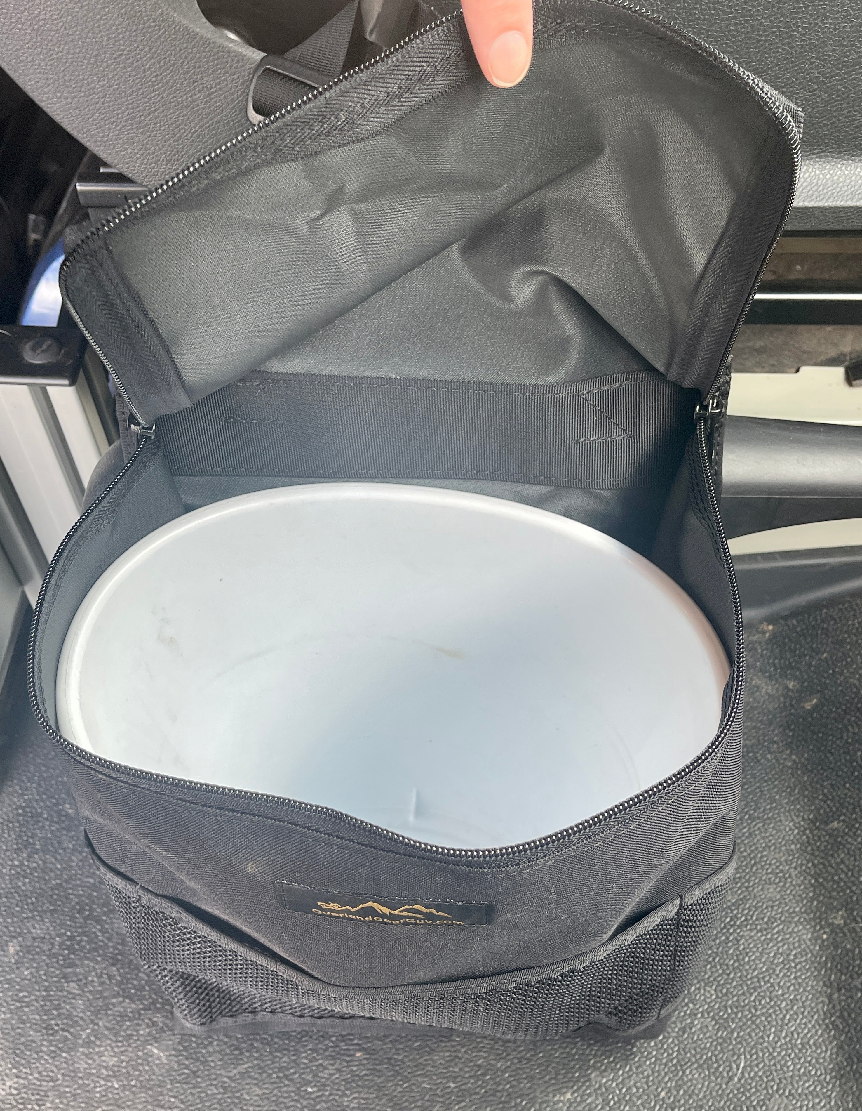 Revel Van Trash Bag (Between the Seats). - Medium