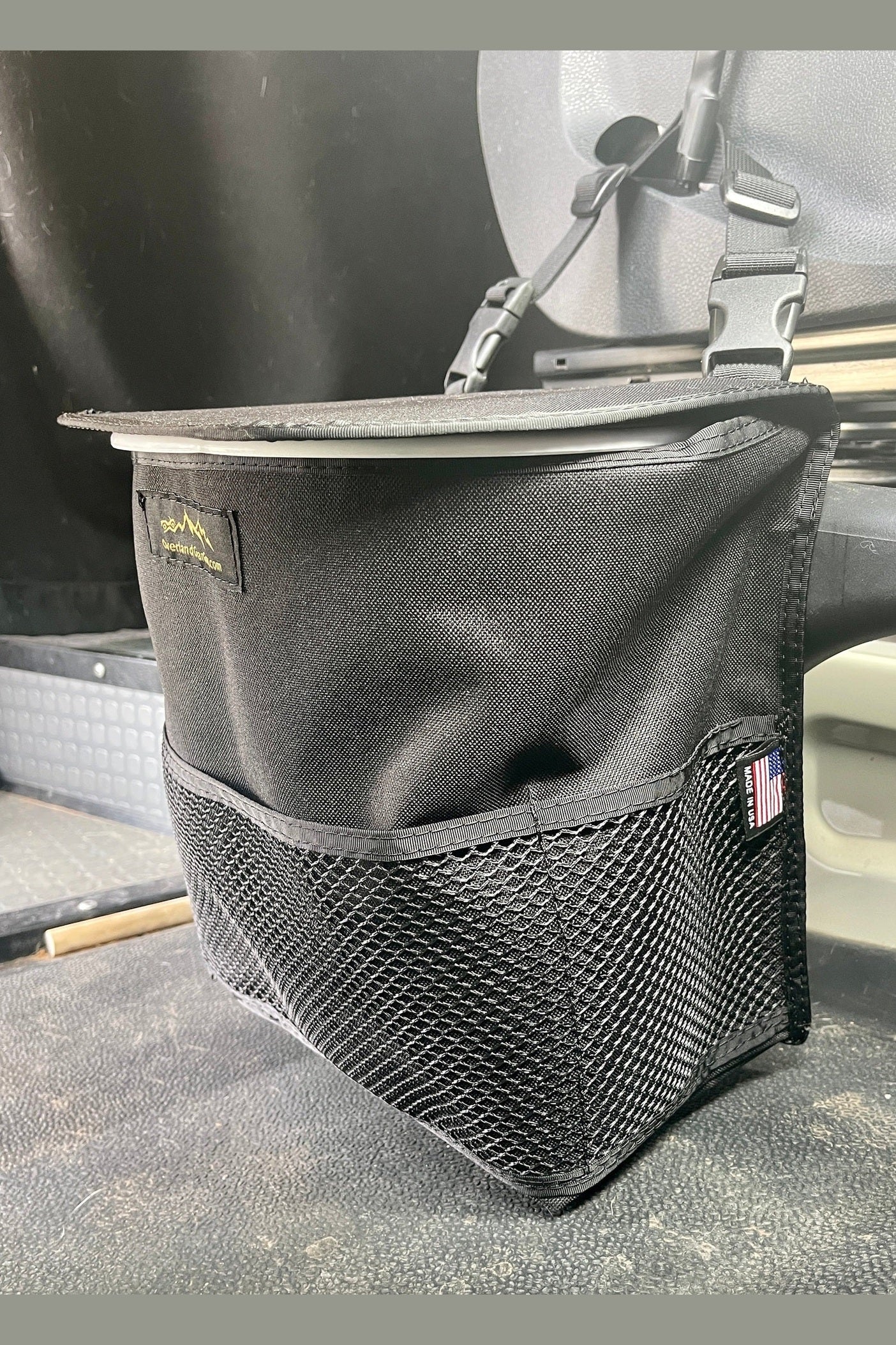 Revel Van Trash Bag Between the Seats . - Medium