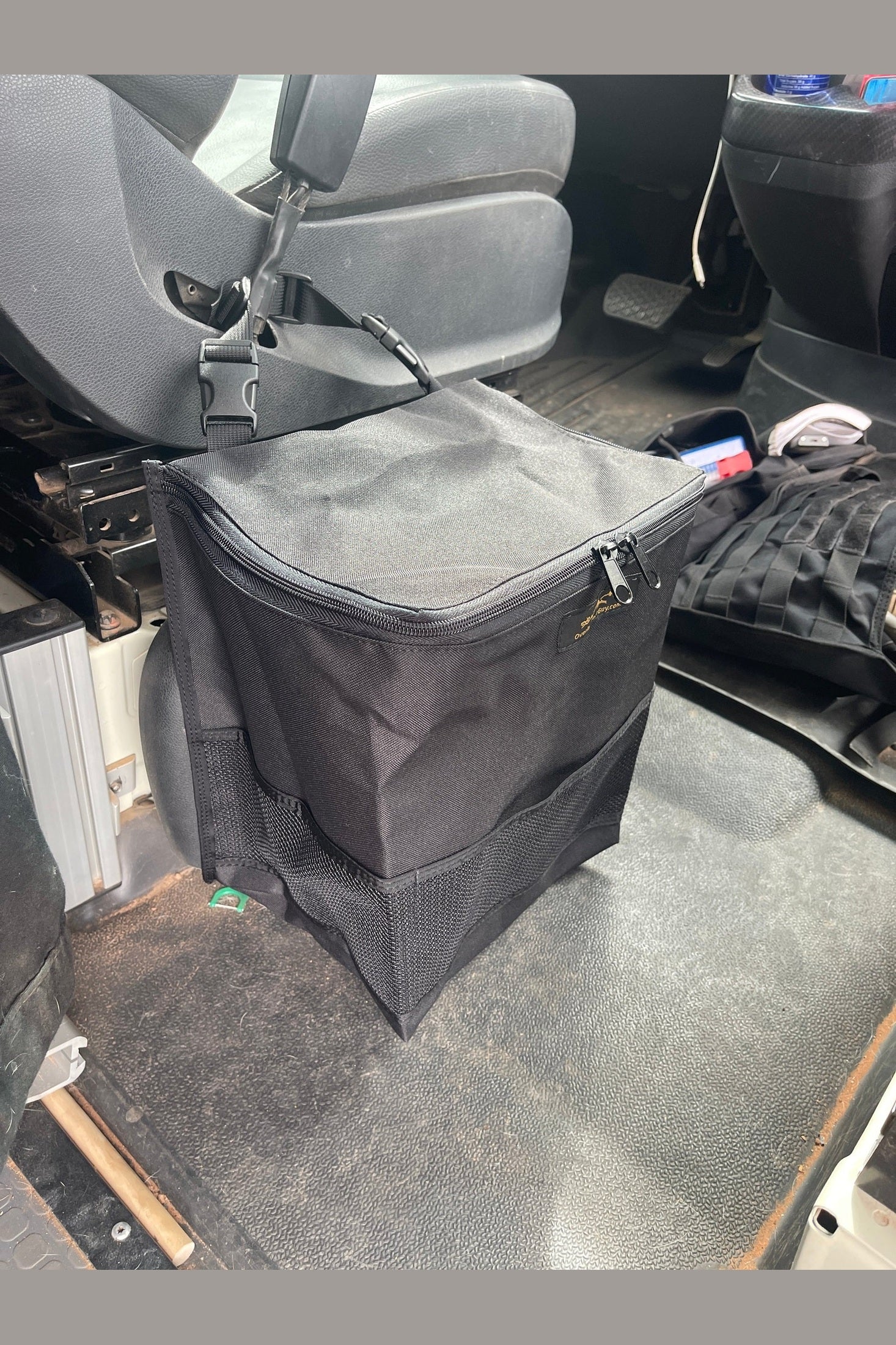 Revel Van Trash Bag Between the Seats . - Medium