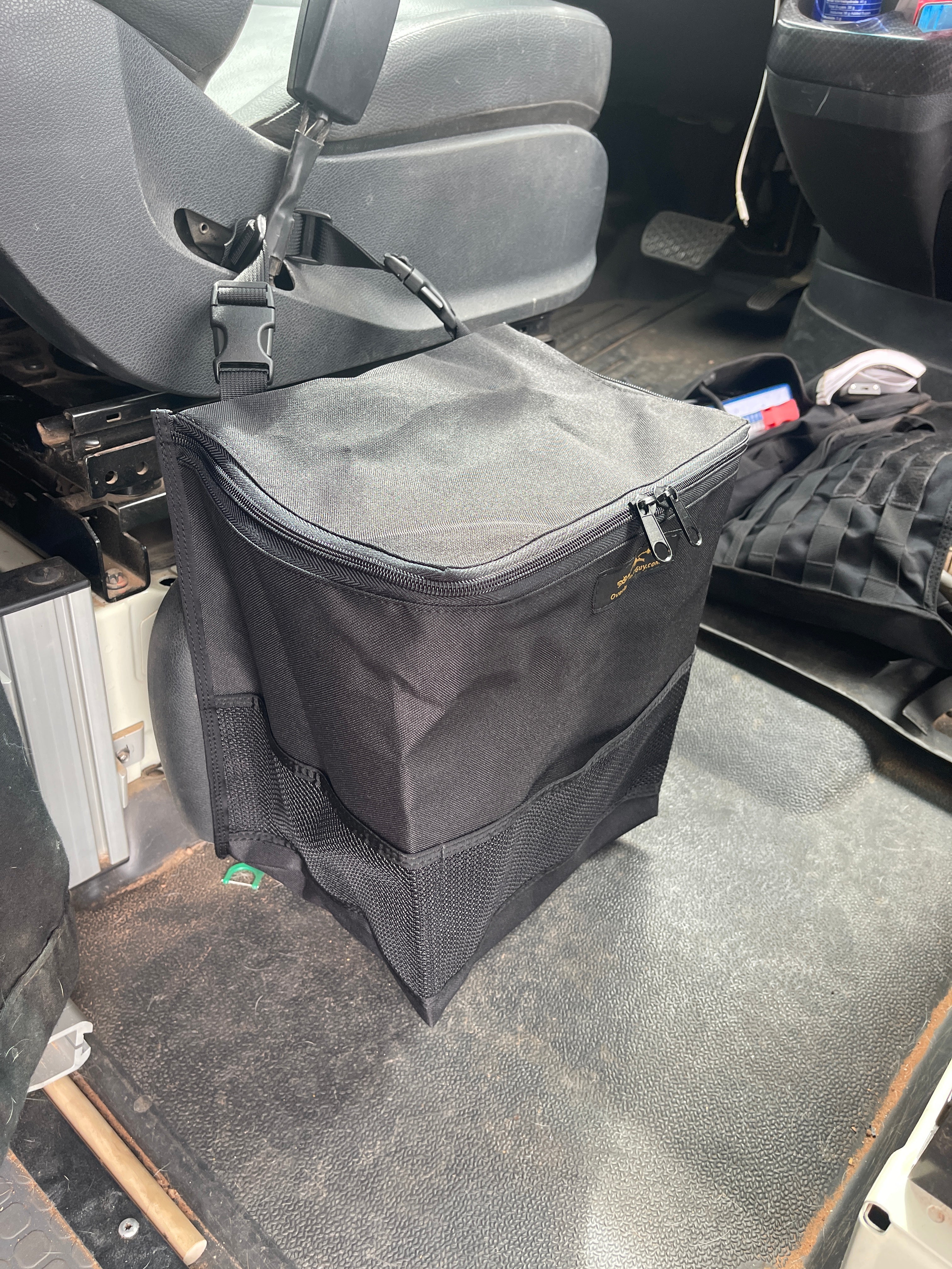 Revel Van Trash Bag (Between the Seats). - Medium