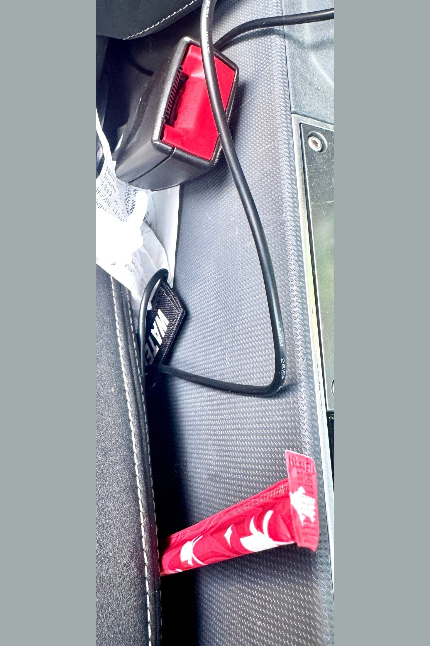Seat Gap Sleeve - Keep Your Car Organized with this Universal Gap Filler