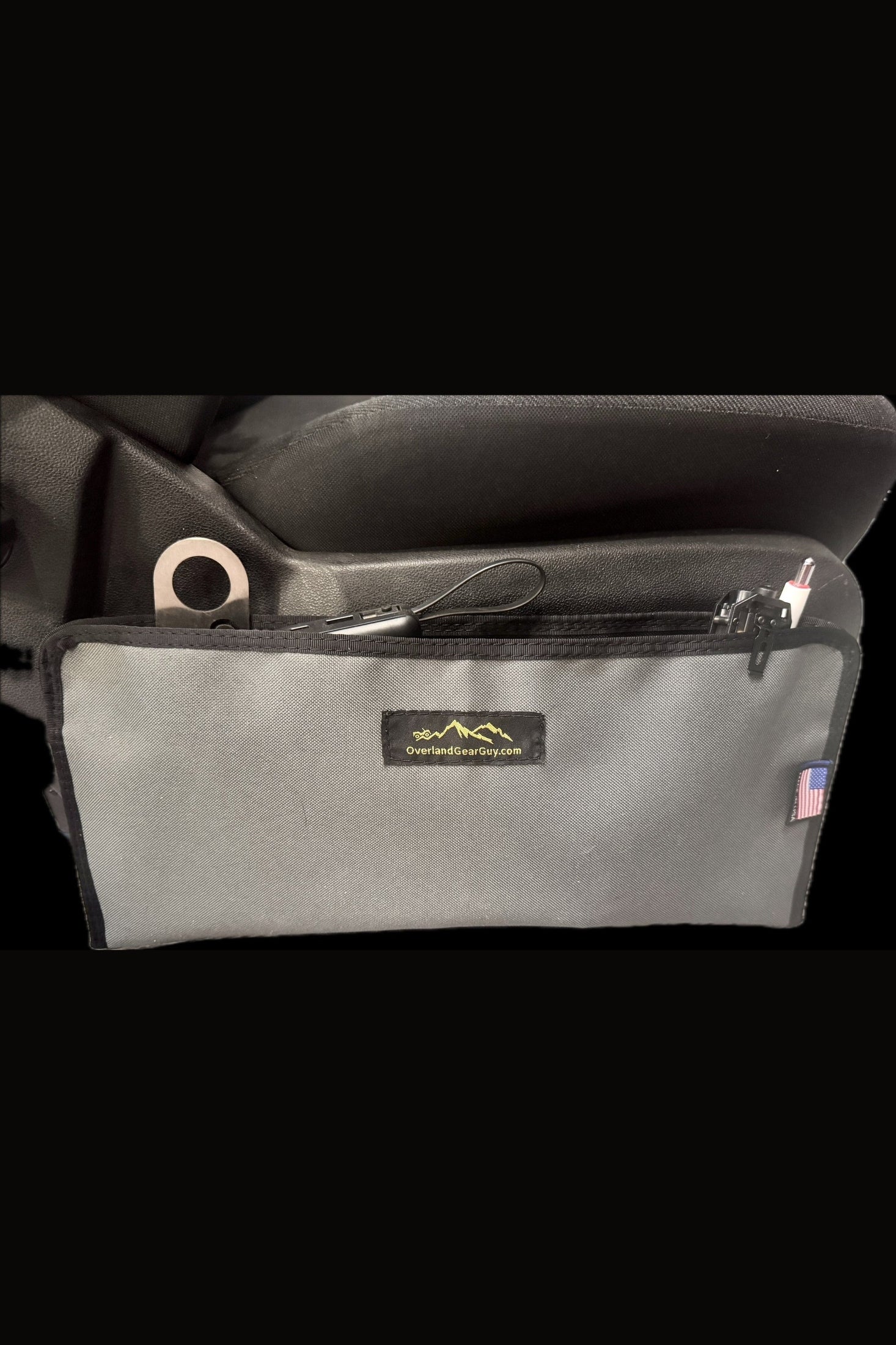 Seat Gap Sleeve - Keep Your Car Organized with this Universal Gap Filler
