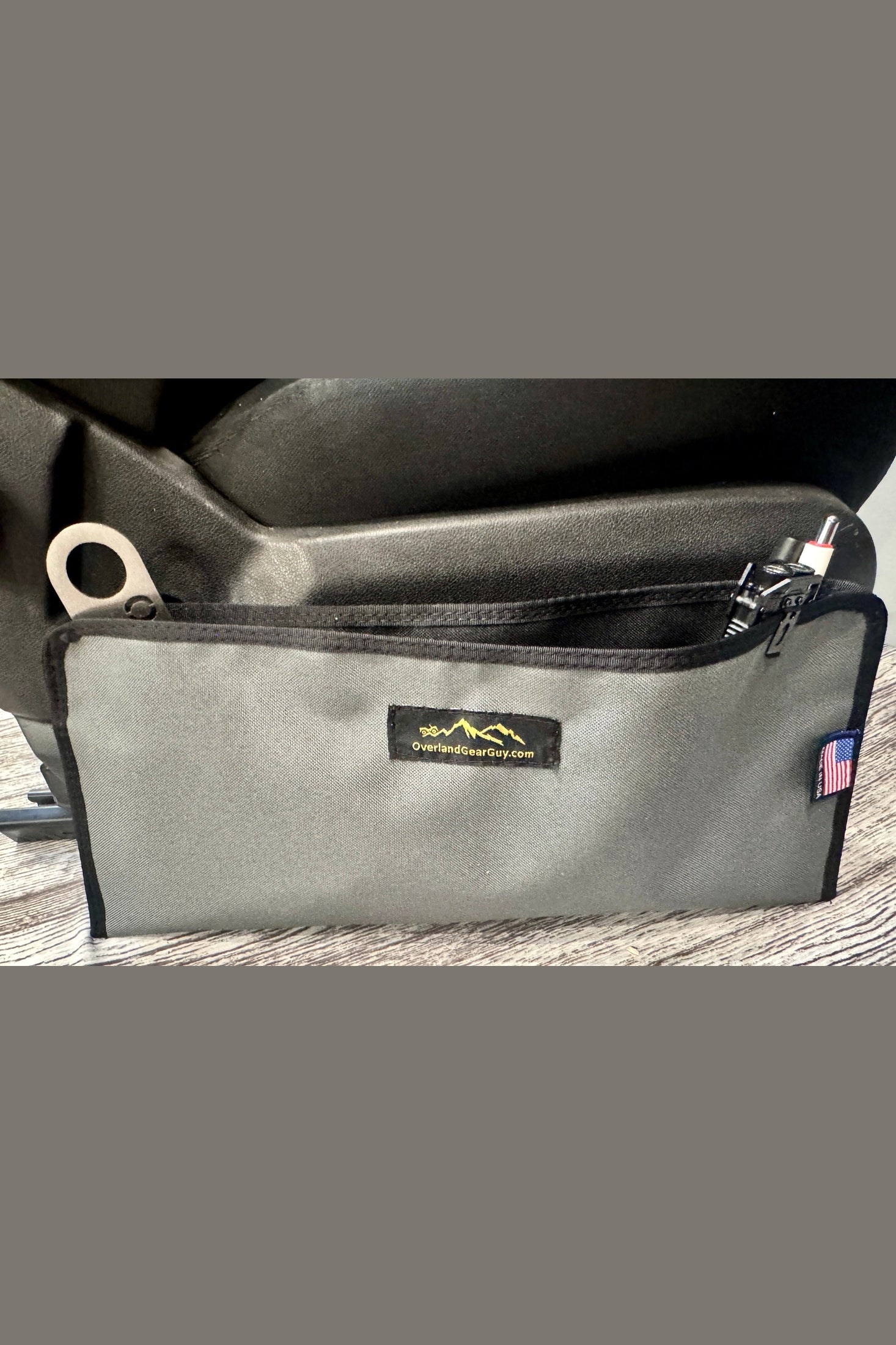 Seat Gap Sleeve - Keep Your Car Organized with this Universal Gap Filler