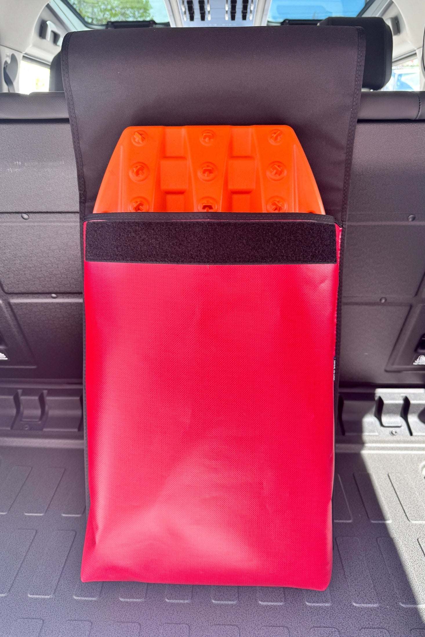Durable Traction Recovery Board Storage Bag for Off-Road Adventures