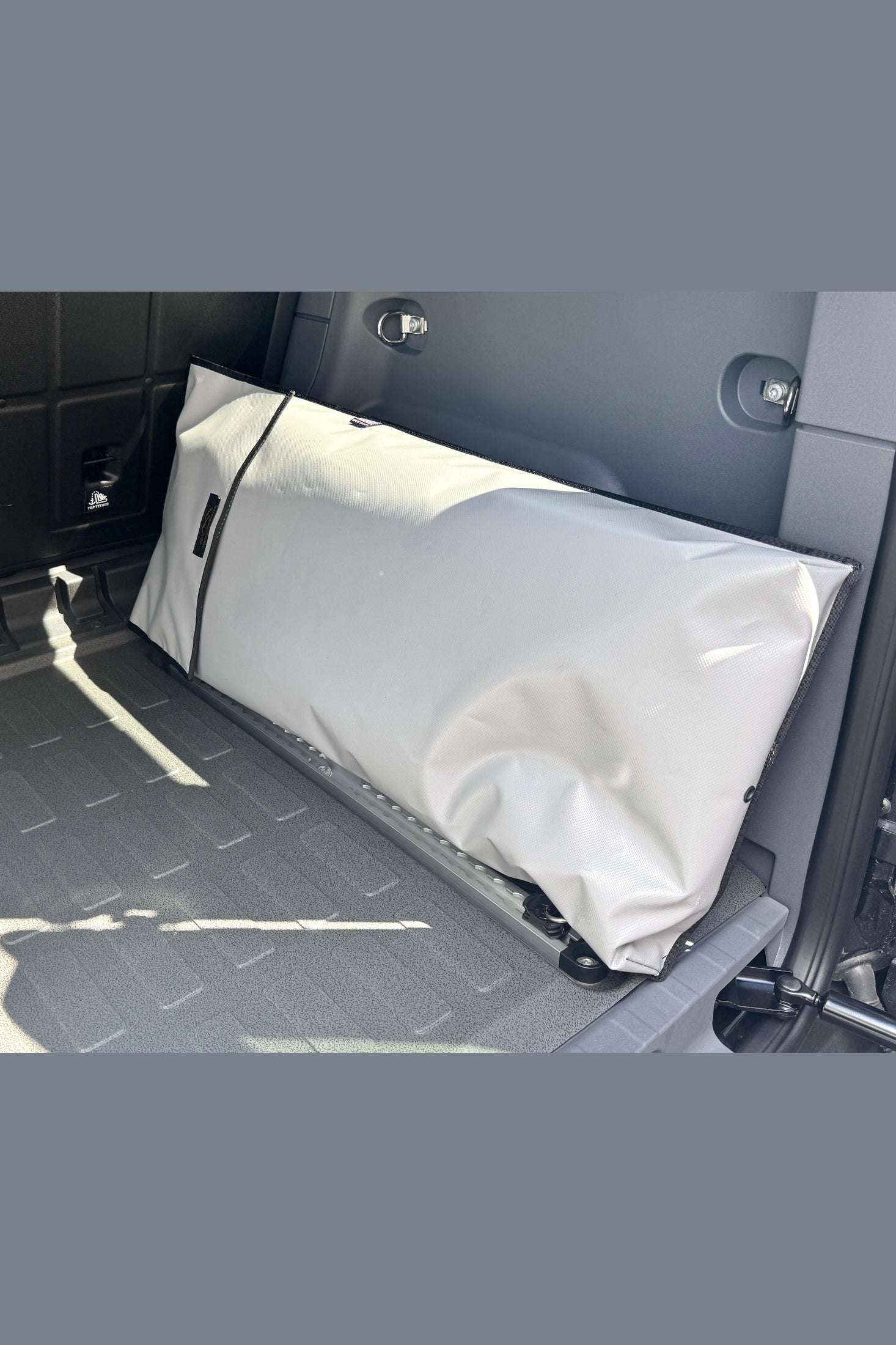 Durable Traction Recovery Board Storage Bag for Off-Road Adventures