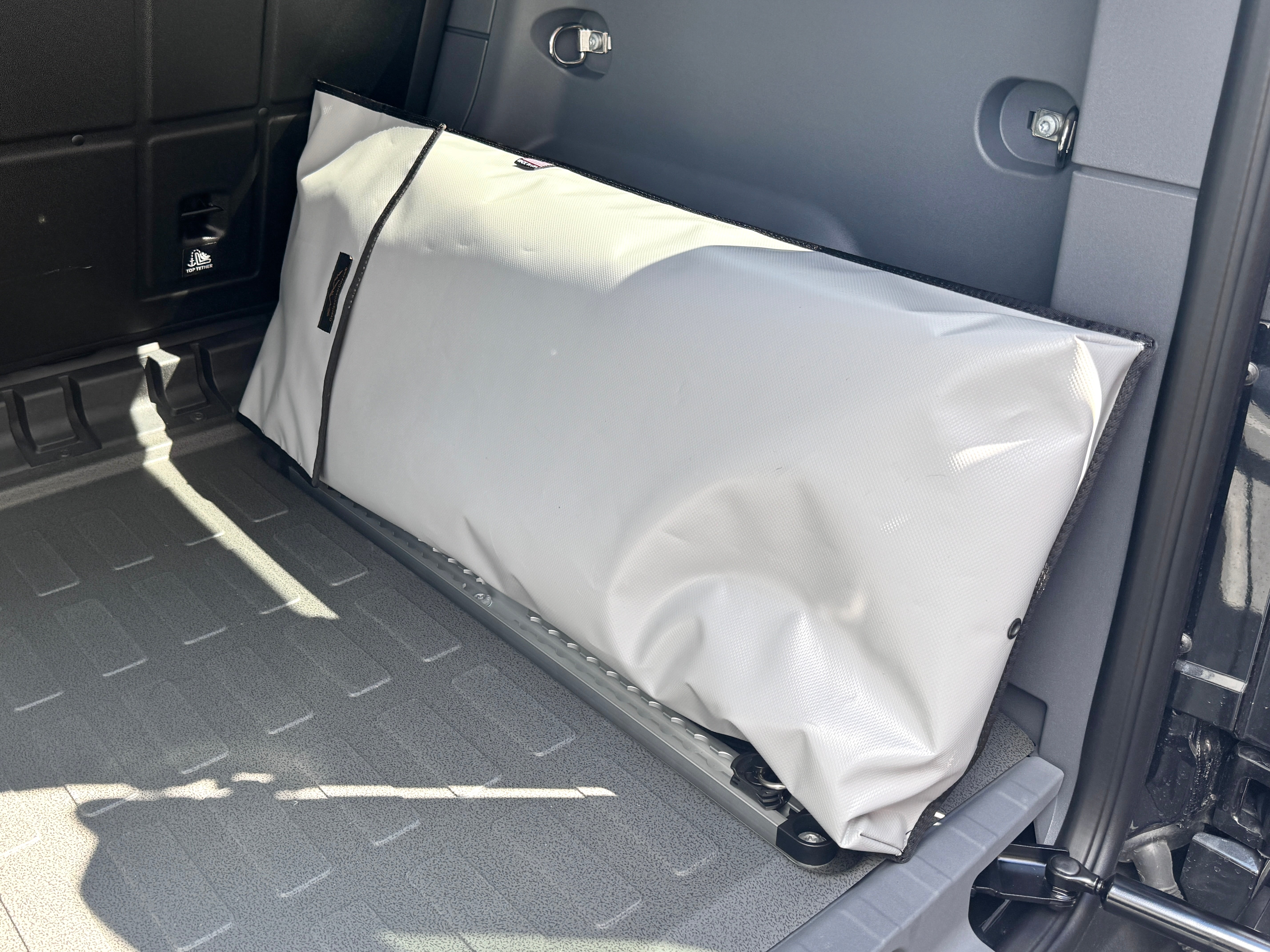 Durable Traction Recovery Board Storage Bag for Off-Road Adventures