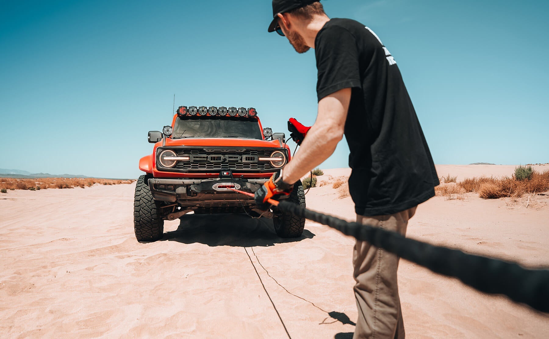 Sentinel 12,500lb Electric Winch - 12v Synthetic Rope
