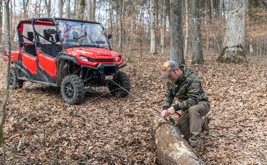 Stealth 4,500lb 12v Electric Winch - Synthetic Rope