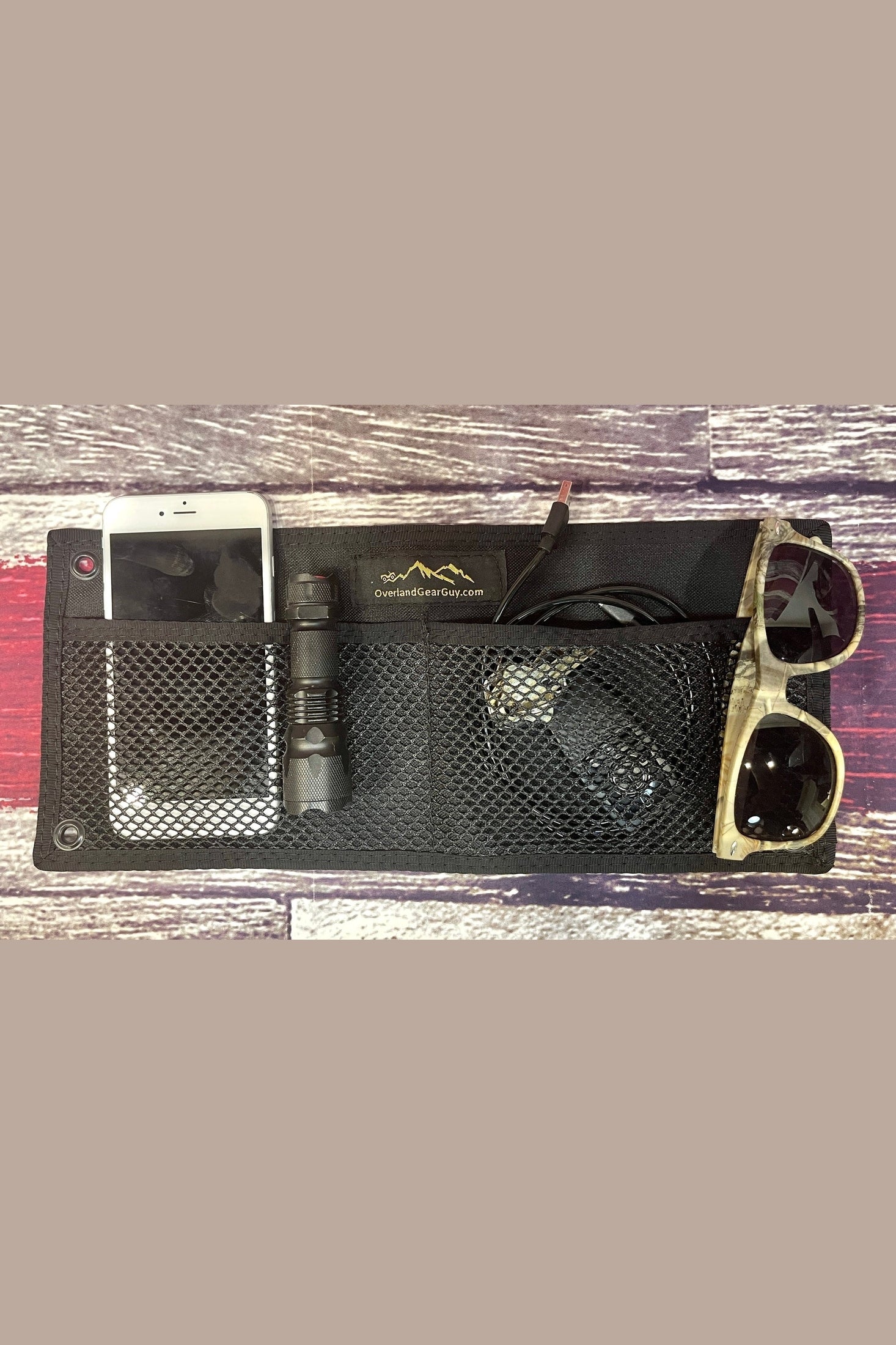 Wall Organizational Pouch - Grommets