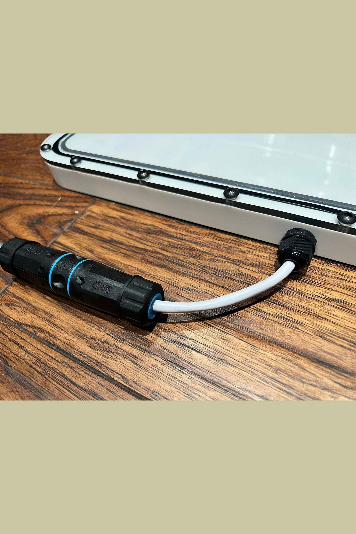 Star-Mount Flat Mount Pro with RJ45: Low Profile Solution for Reliable Starlink Connections