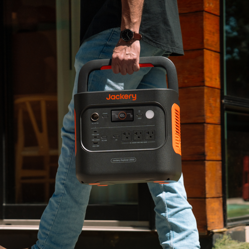 Jackery Explorer 2000 v2 Portable Power Station