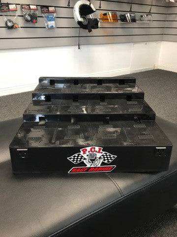 Display Fuel Pad 12 radio and battery charger with 12 charging positions and power cable in good condition