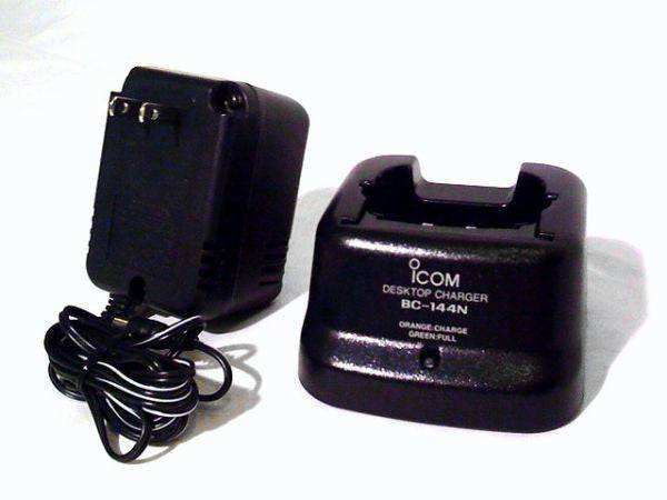 Icom F11 Rapid Charger BC-144 for fast charging Icom F11 and F21 radios