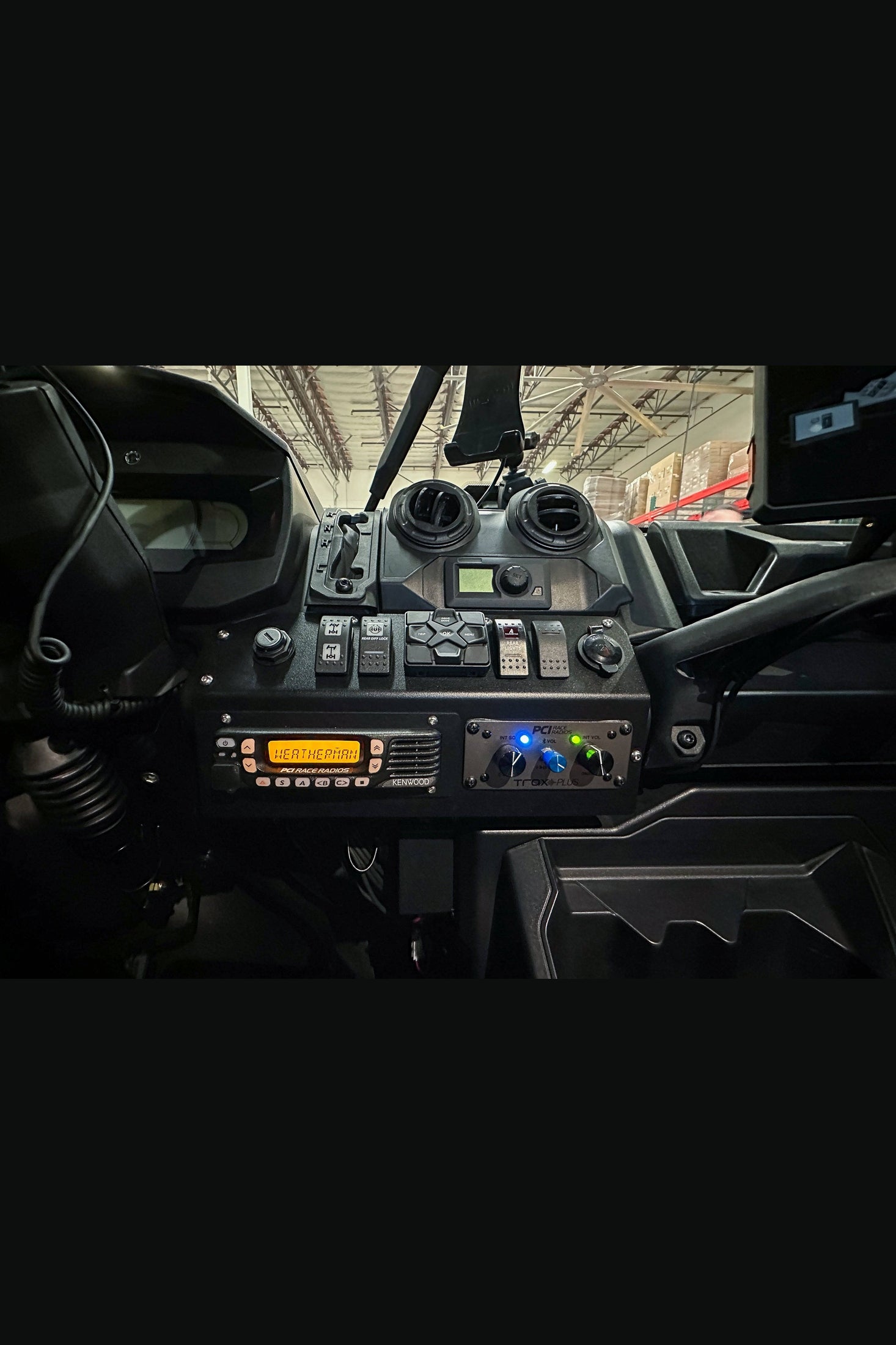 Can-Am Defender Bracket - PCI Race Radios